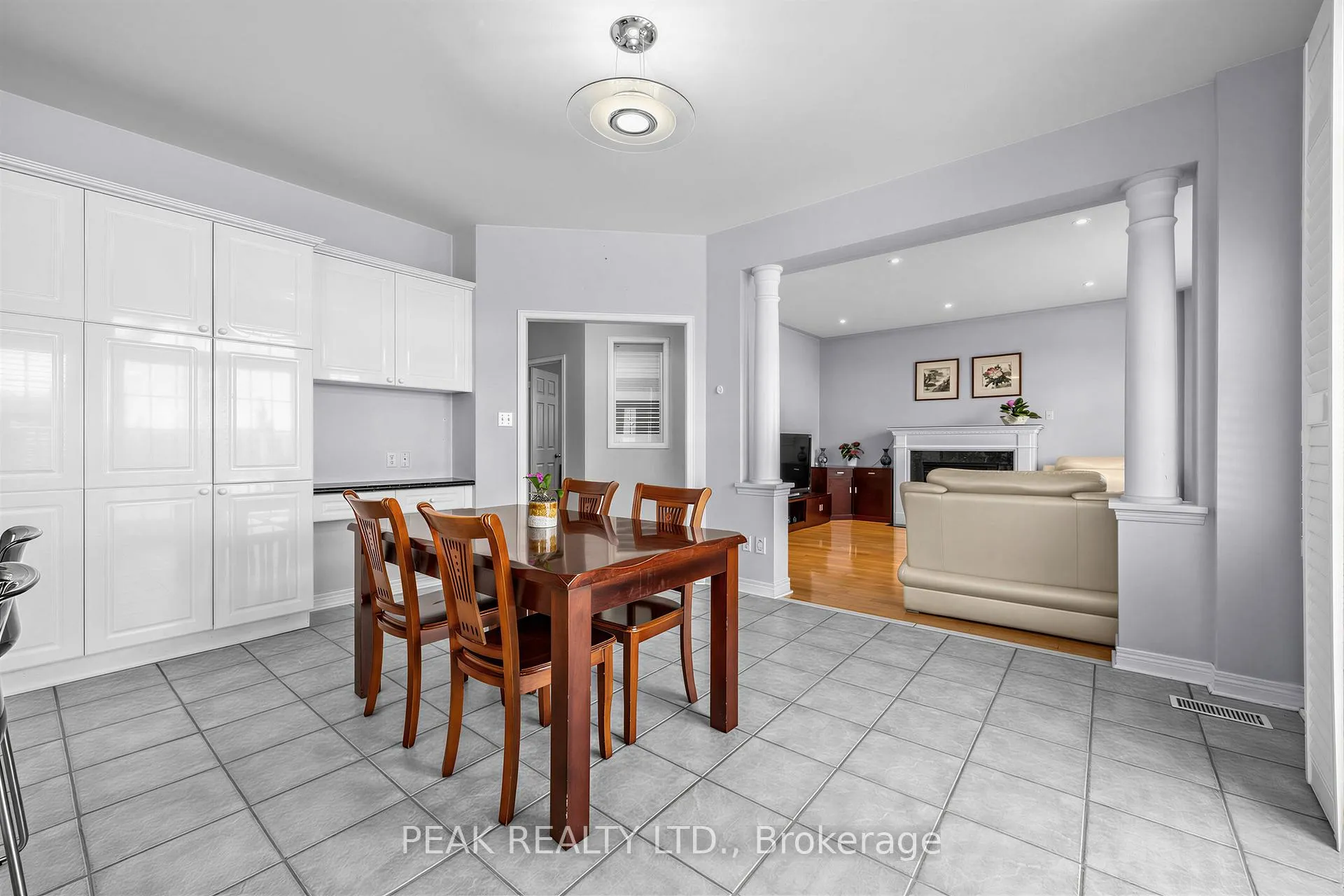 Photo 14 of 66 Hollylane Drive, Markham, Berczy — HOMEH