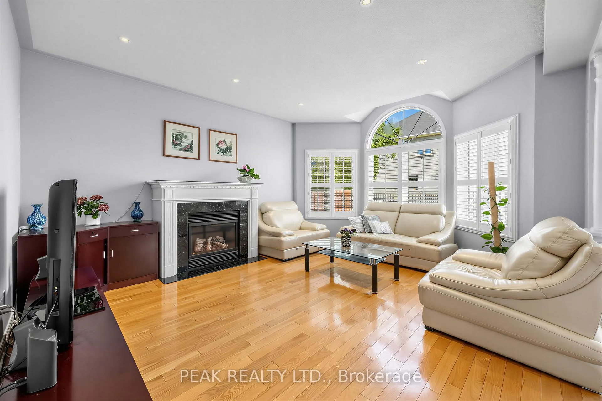Photo 15 of 66 Hollylane Drive, Markham, Berczy — HOMEH
