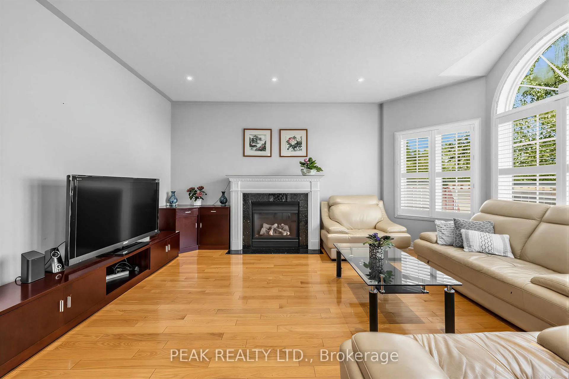 Photo 16 of 66 Hollylane Drive, Markham, Berczy — HOMEH