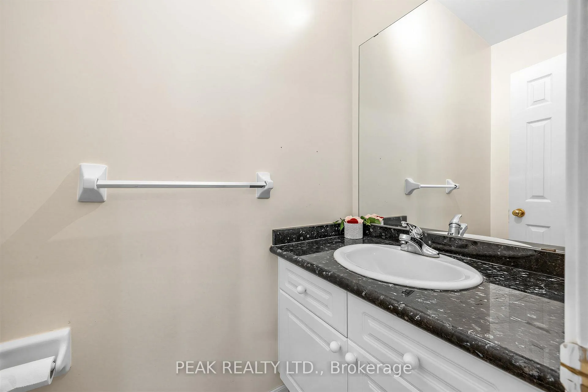 Photo 18 of 66 Hollylane Drive, Markham, Berczy — HOMEH
