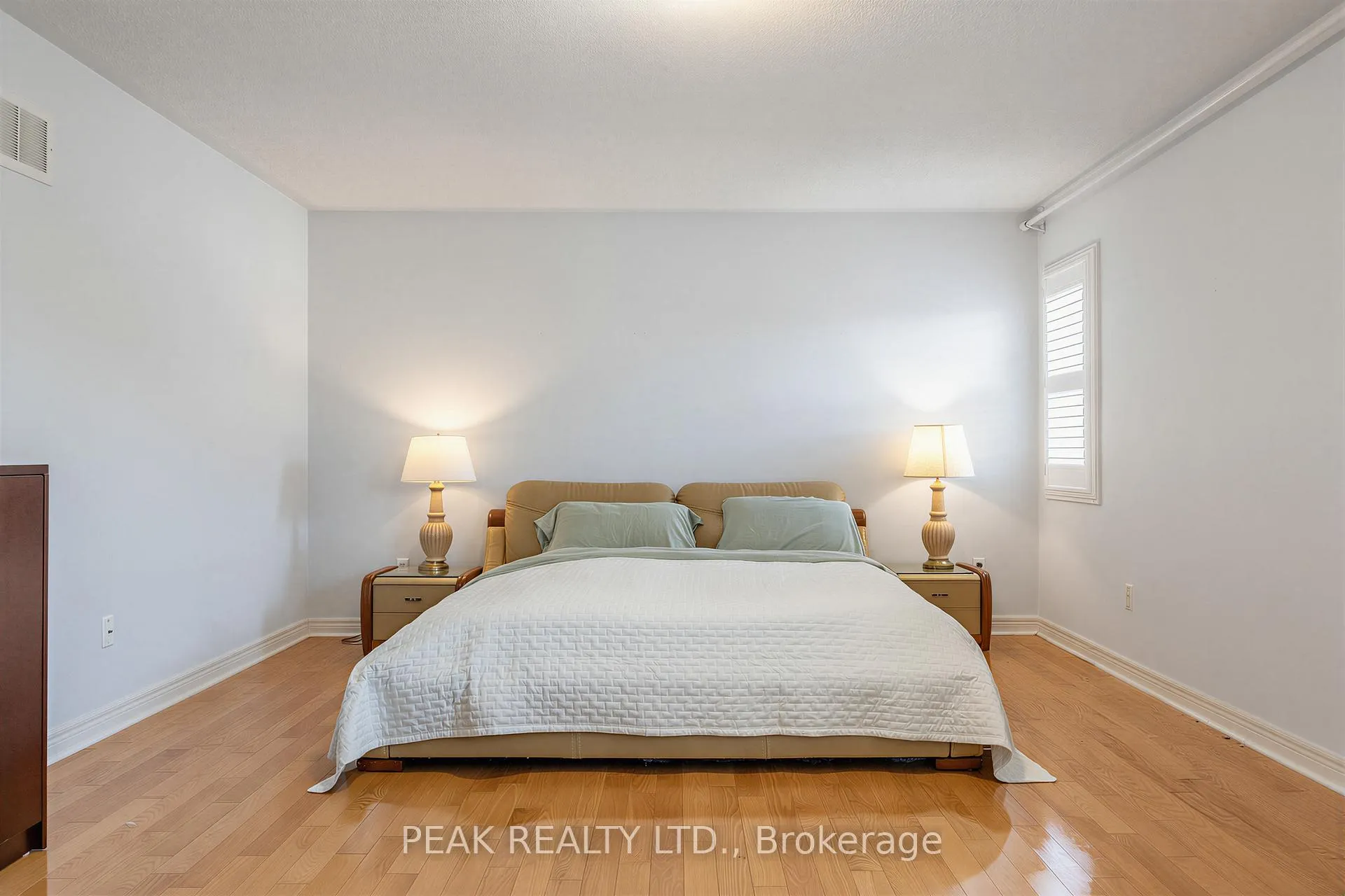 Photo 20 of 66 Hollylane Drive, Markham, Berczy — HOMEH