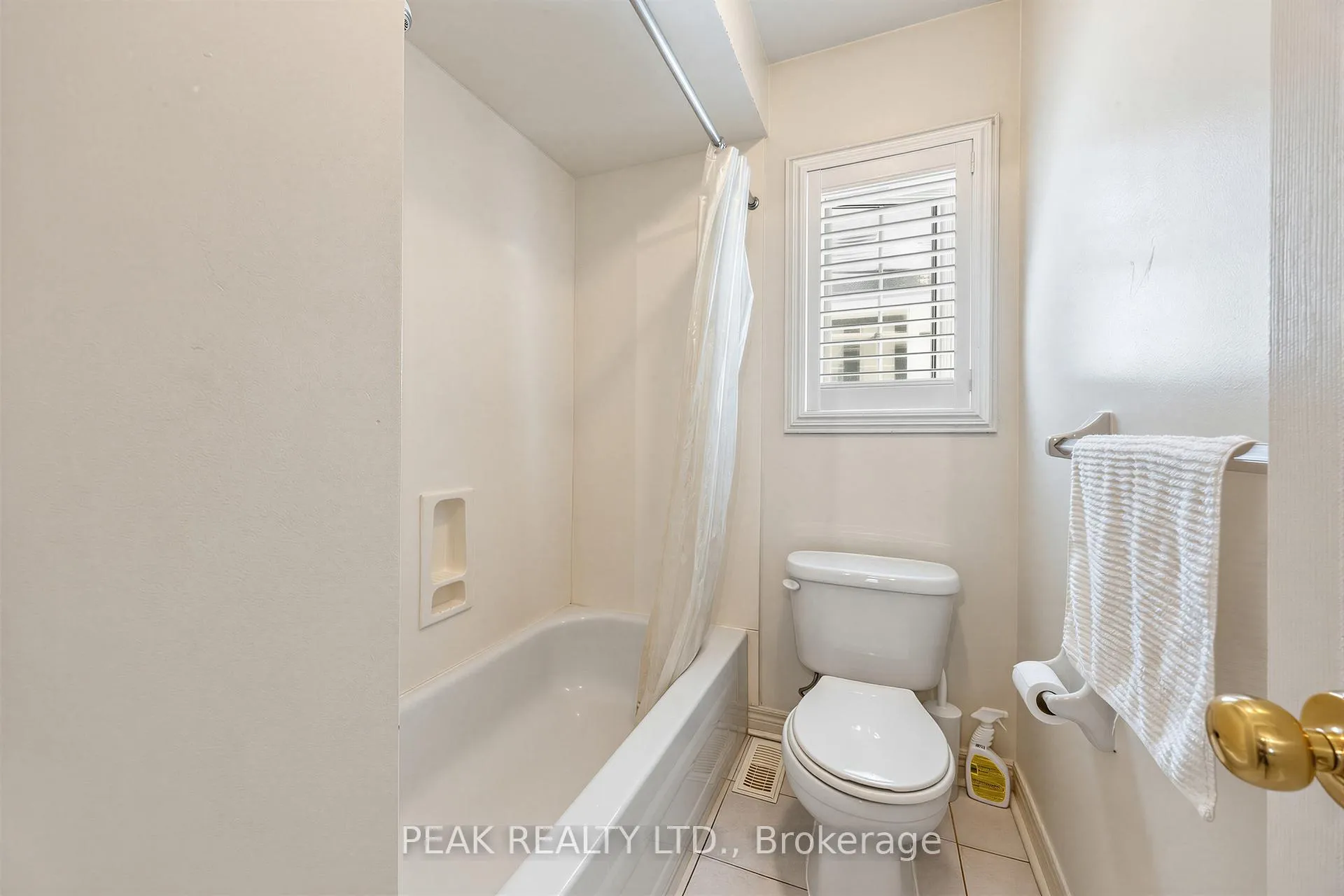 Photo 26 of 66 Hollylane Drive, Markham, Berczy — HOMEH