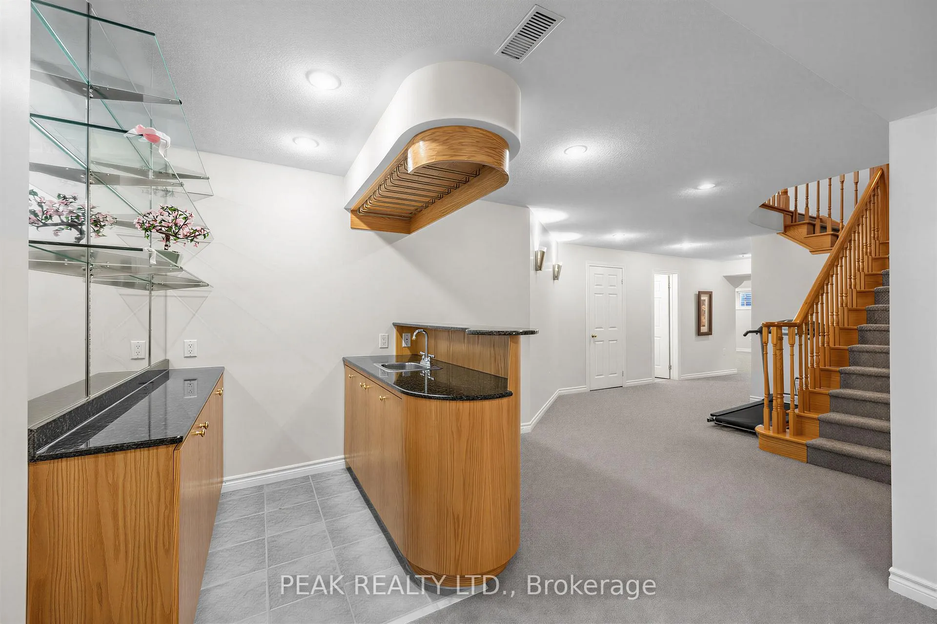 Photo 36 of 66 Hollylane Drive, Markham, Berczy — HOMEH