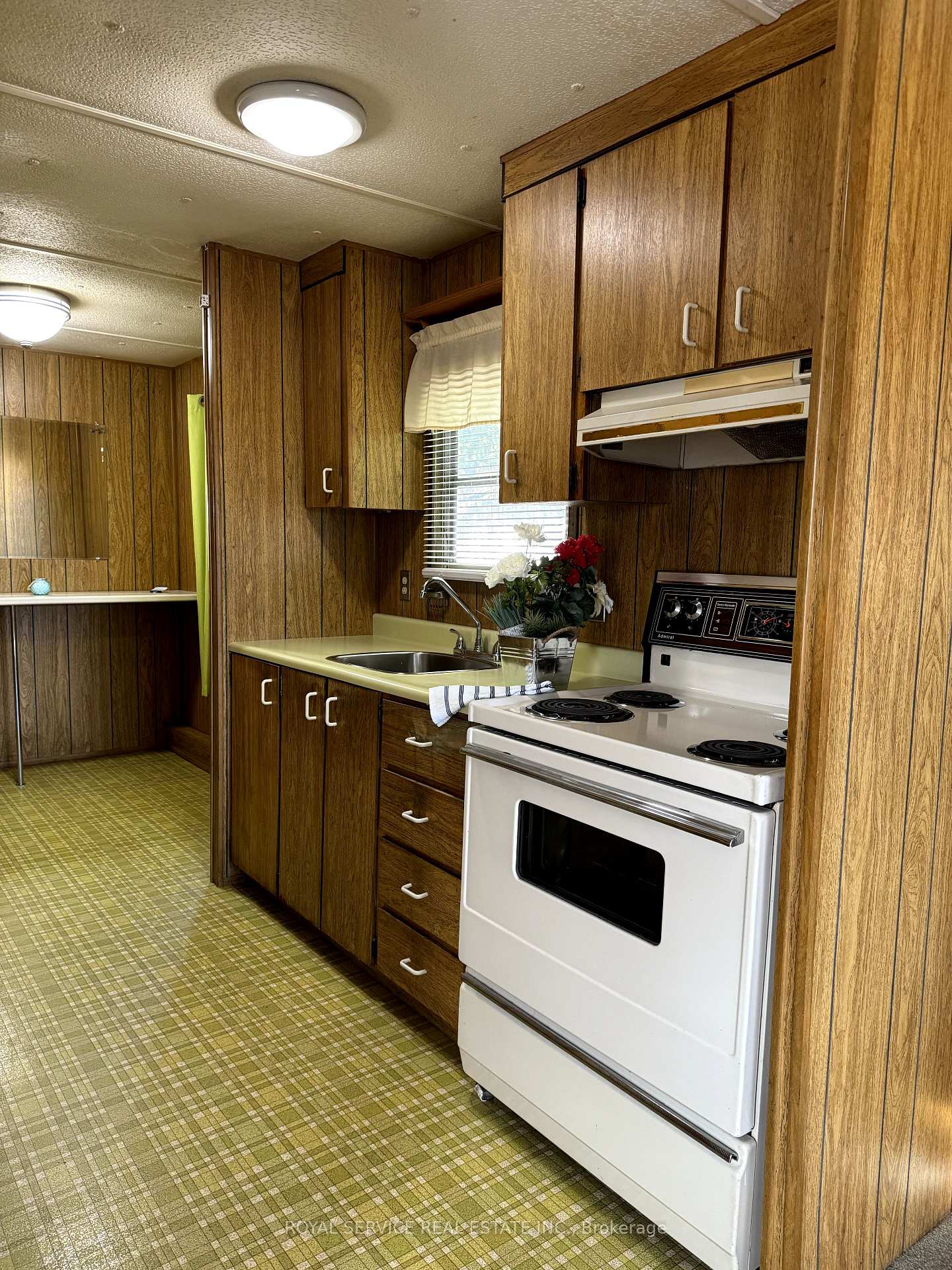 Photo 6 of Unit 11, 1037 Arthur Street, Clarington, Rural Clarington — HOMEH