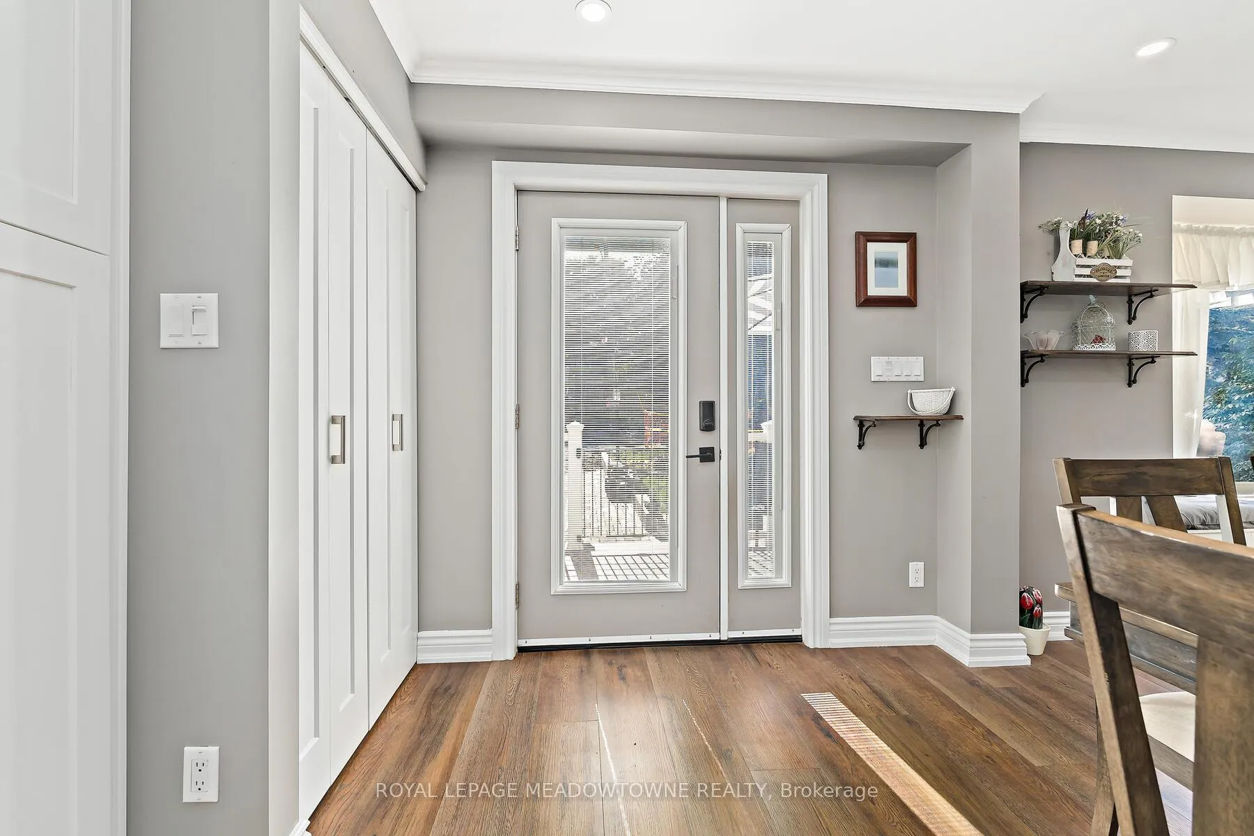 Photo 5 of 7 Temple Road, Halton Hills, Georgetown — HOMEH