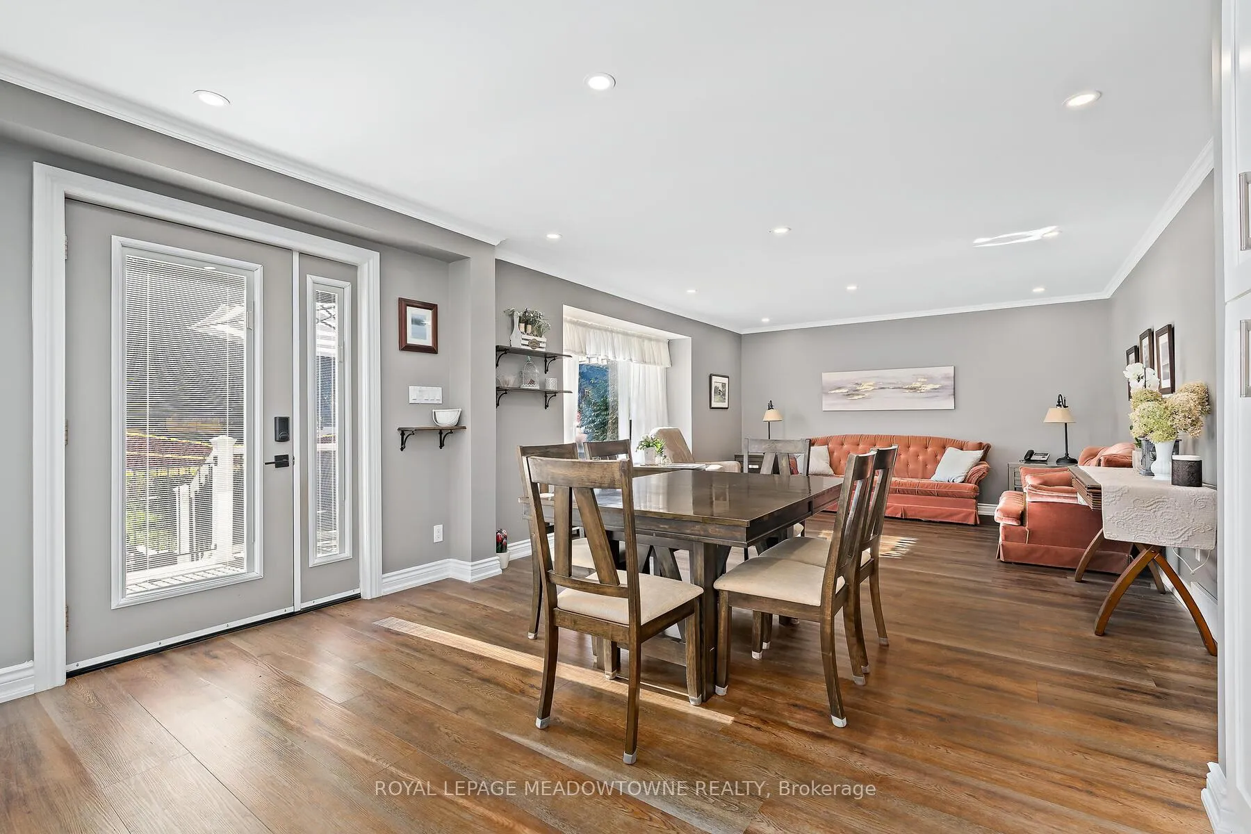 Photo 6 of 7 Temple Road, Halton Hills, Georgetown — HOMEH