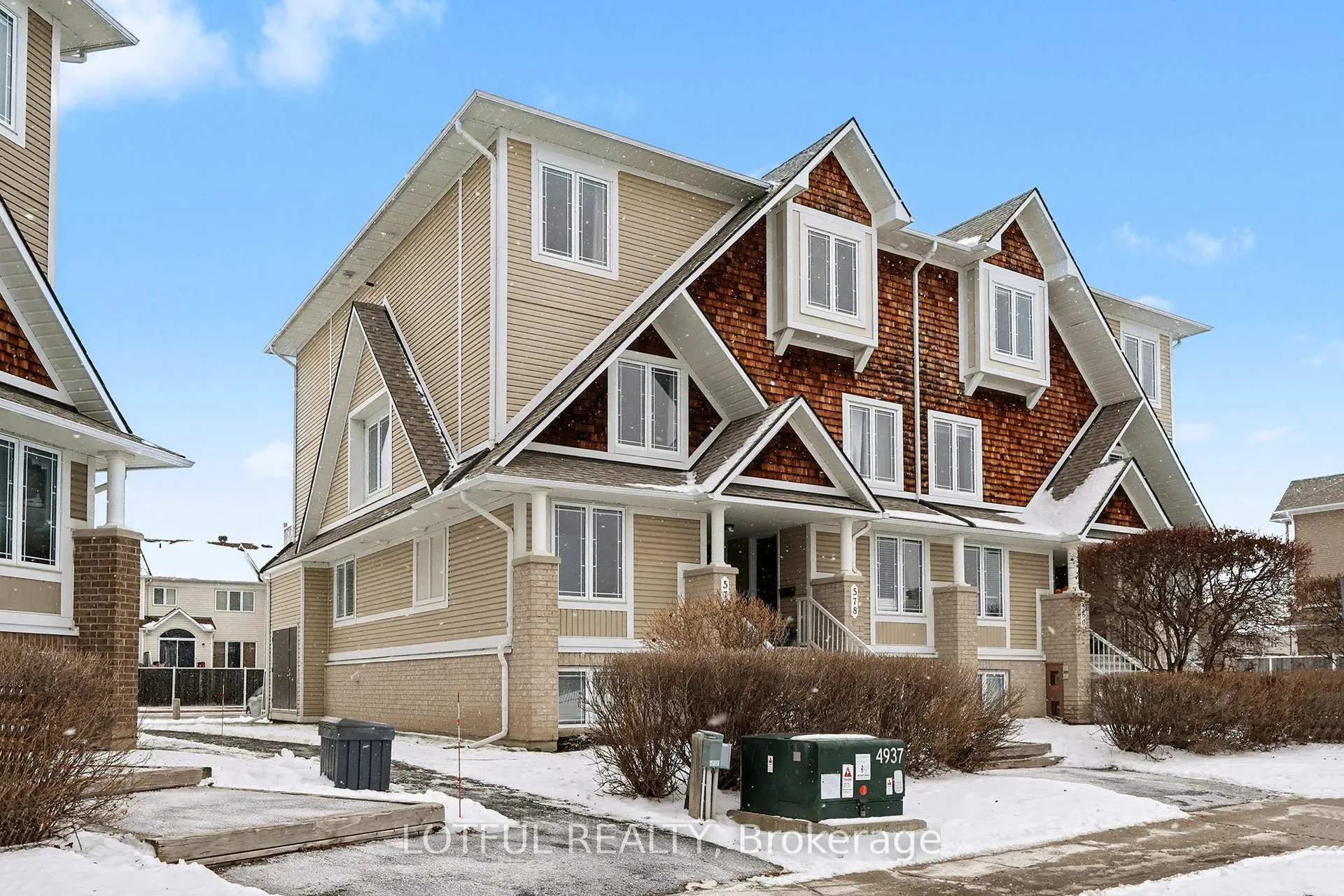 Photo 3 of 576 Lakeridge Drive, Ottawa, Avalon East — HOMEH