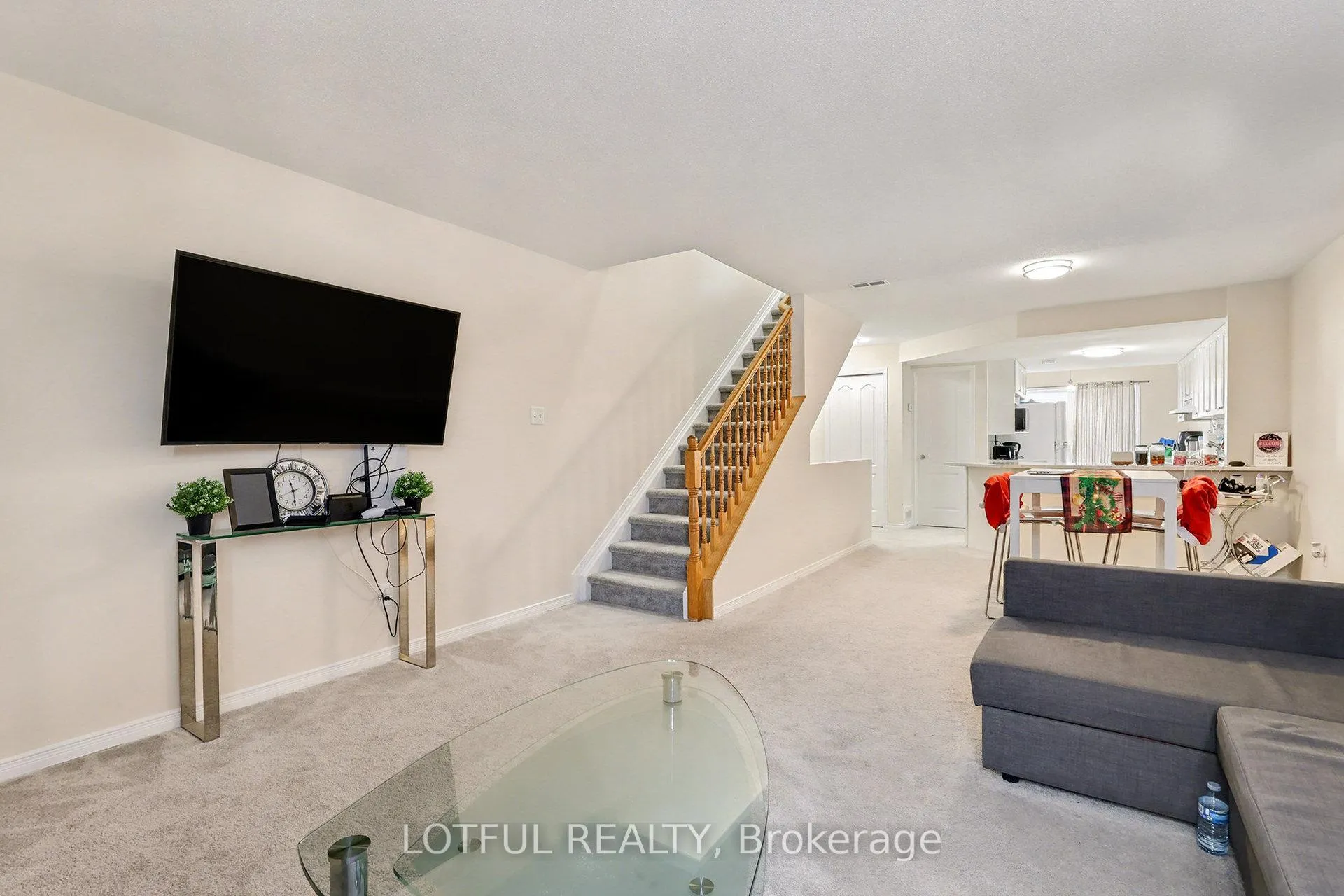 Photo 7 of 576 Lakeridge Drive, Ottawa, Avalon East — HOMEH