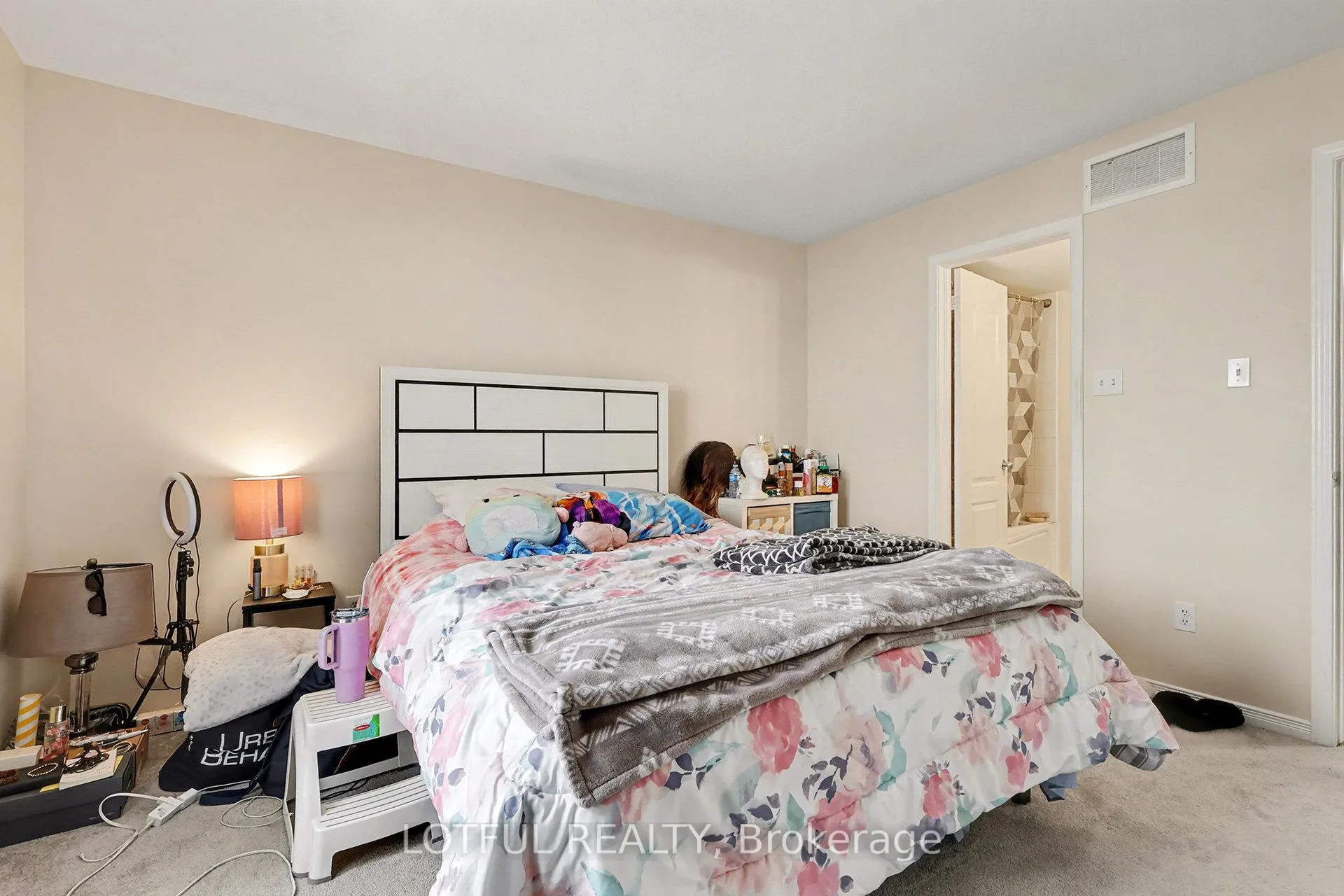 Photo 21 of 576 Lakeridge Drive, Ottawa, Avalon East — HOMEH