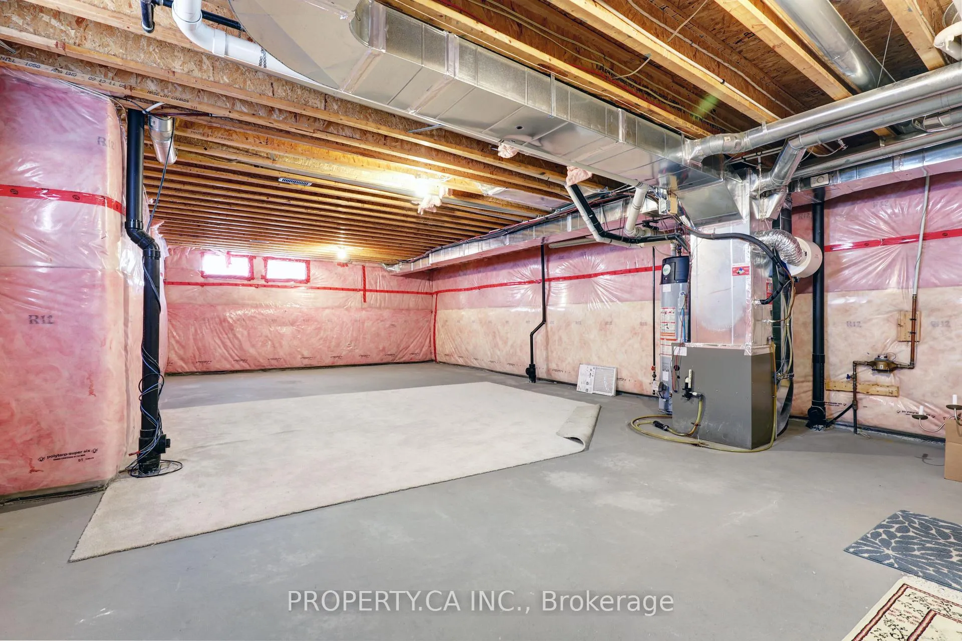 Photo 24 of 41 Spruce Pine Crescent, Vaughan, Patterson — HOMEH