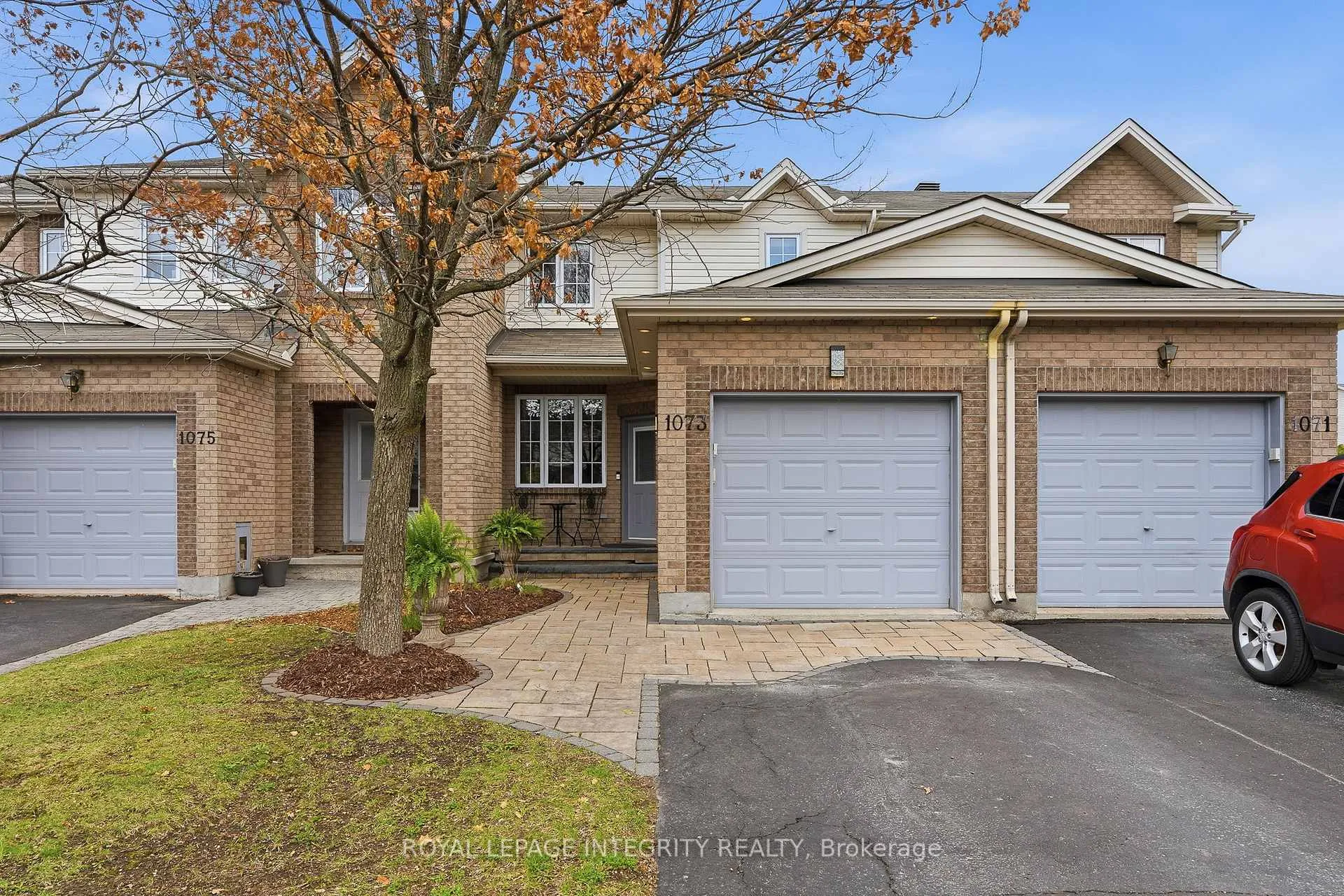 Photo 1 of 1073 Brasseur Crescent, Ottawa, Fallingbrook/Gardenway South — HOMEH
