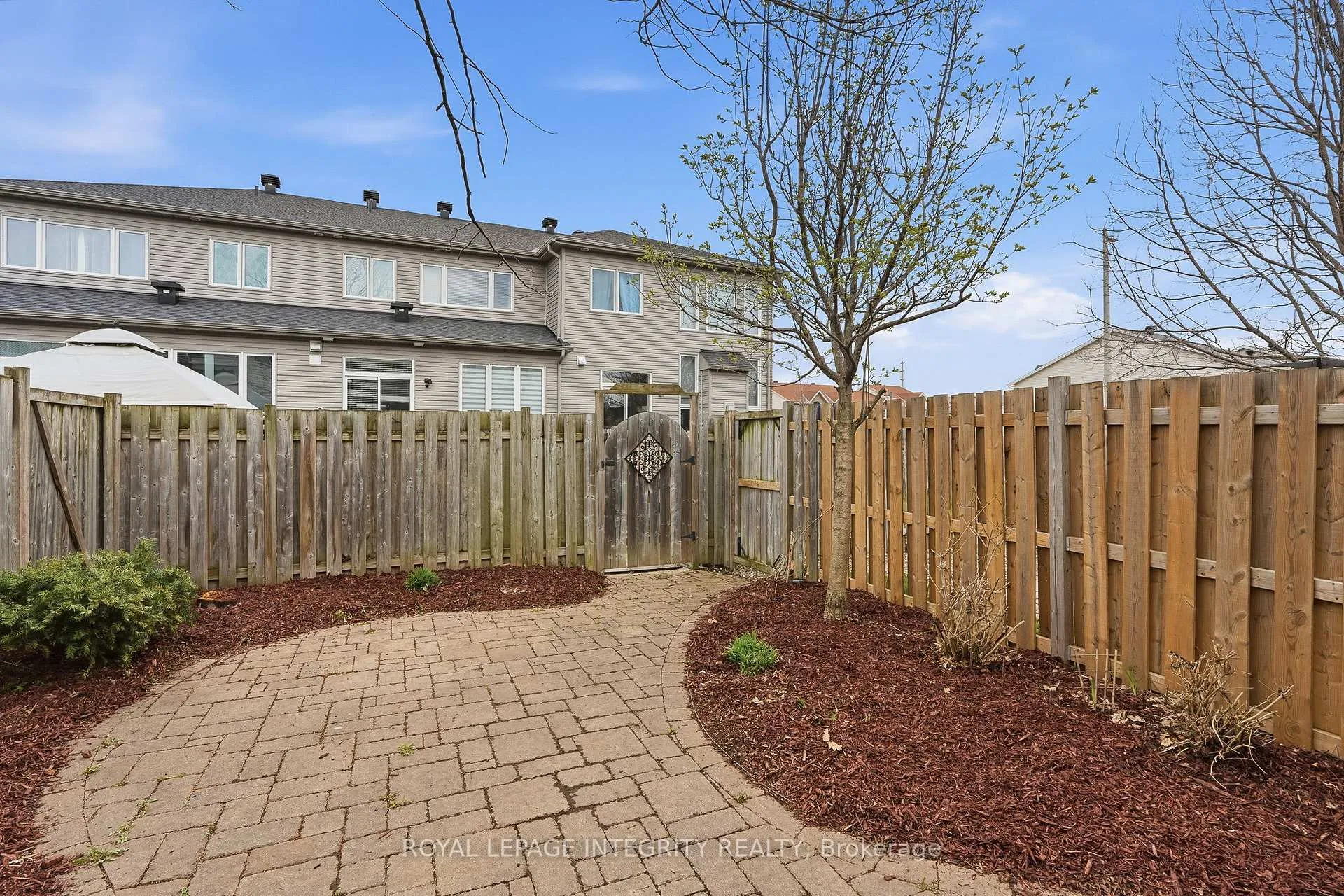 Photo 28 of 1073 Brasseur Crescent, Ottawa, Fallingbrook/Gardenway South — HOMEH