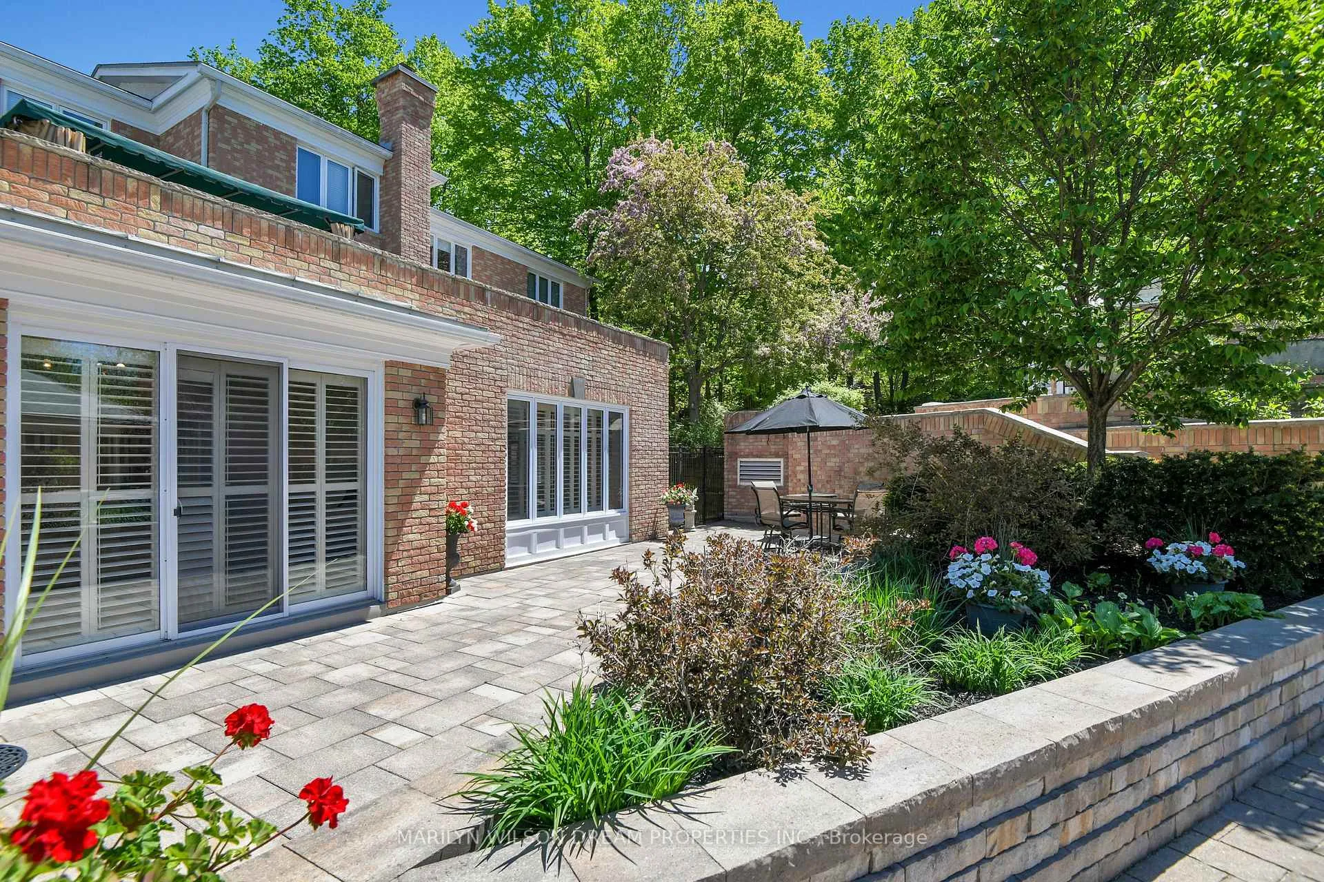 Photo 3 of Unit 6, 65 Whitemarl Drive, Ottawa, Rockcliffe — HOMEH