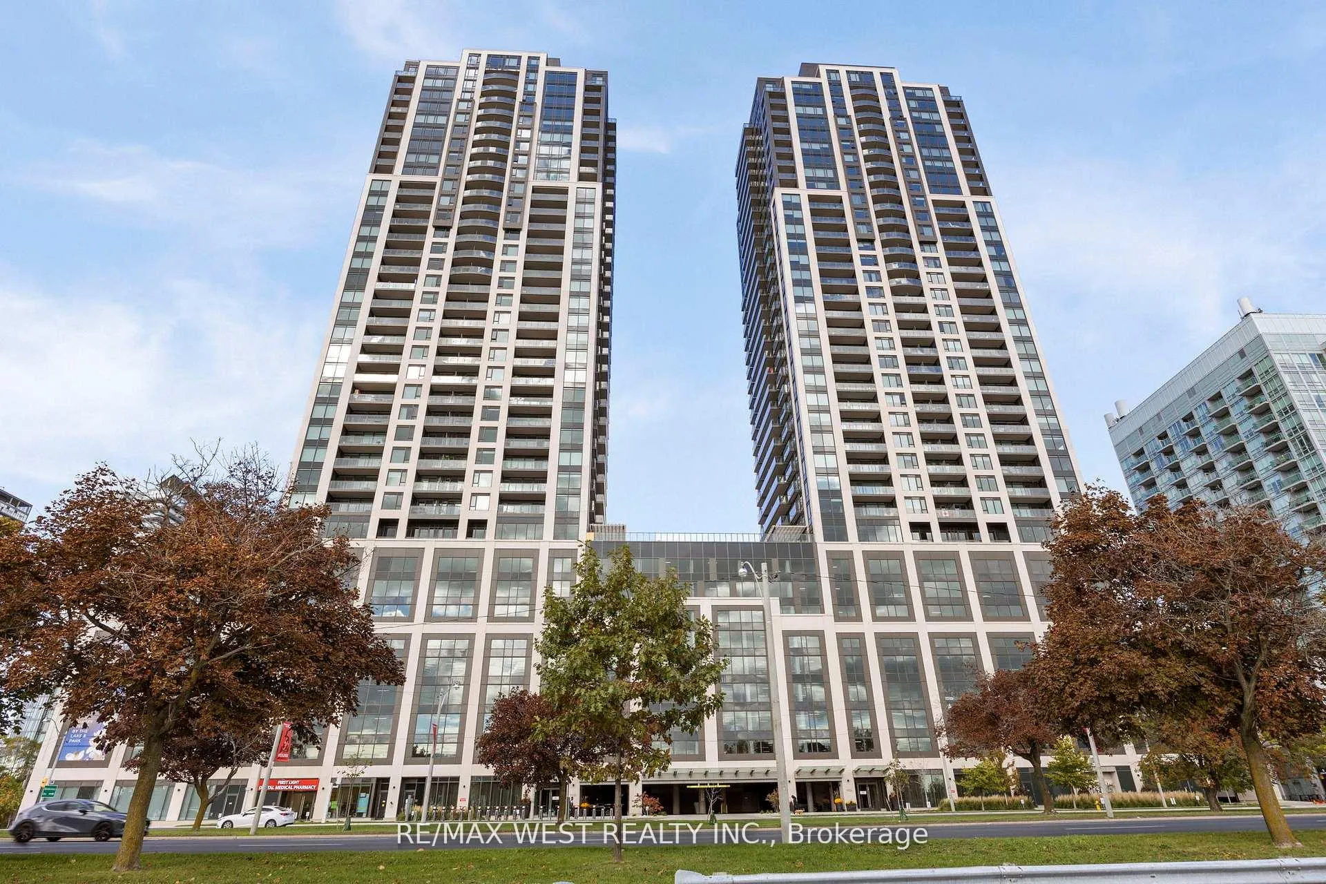 Front of Unit 3902, 1928 Lake Shore Boulevard W
