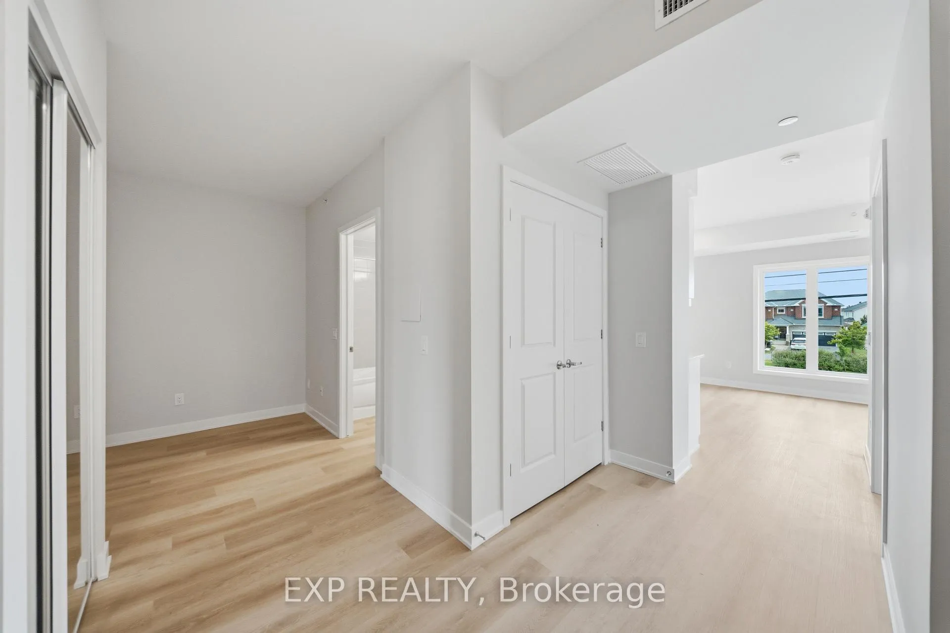 Photo 4 of Unit 201, 2370 Tenth Line Road, Ottawa, Avalon West — HOMEH