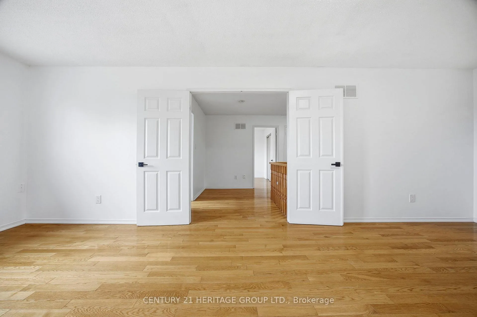 Photo 26 of 262 Barrhill Road, Vaughan, Maple — HOMEH