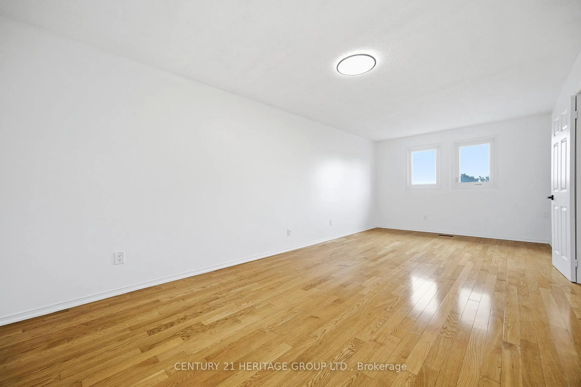 Photo 28 of 262 Barrhill Road, Vaughan, Maple — HOMEH
