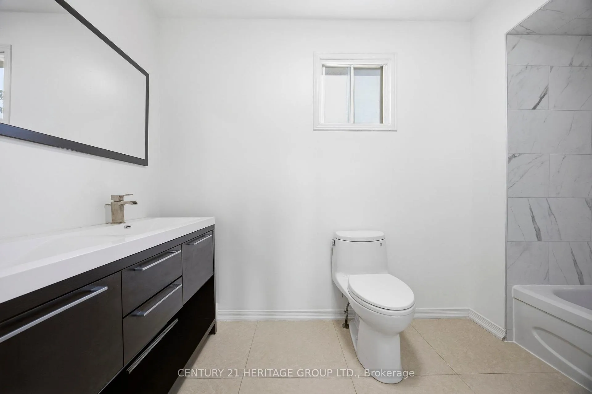 Photo 31 of 262 Barrhill Road, Vaughan, Maple — HOMEH