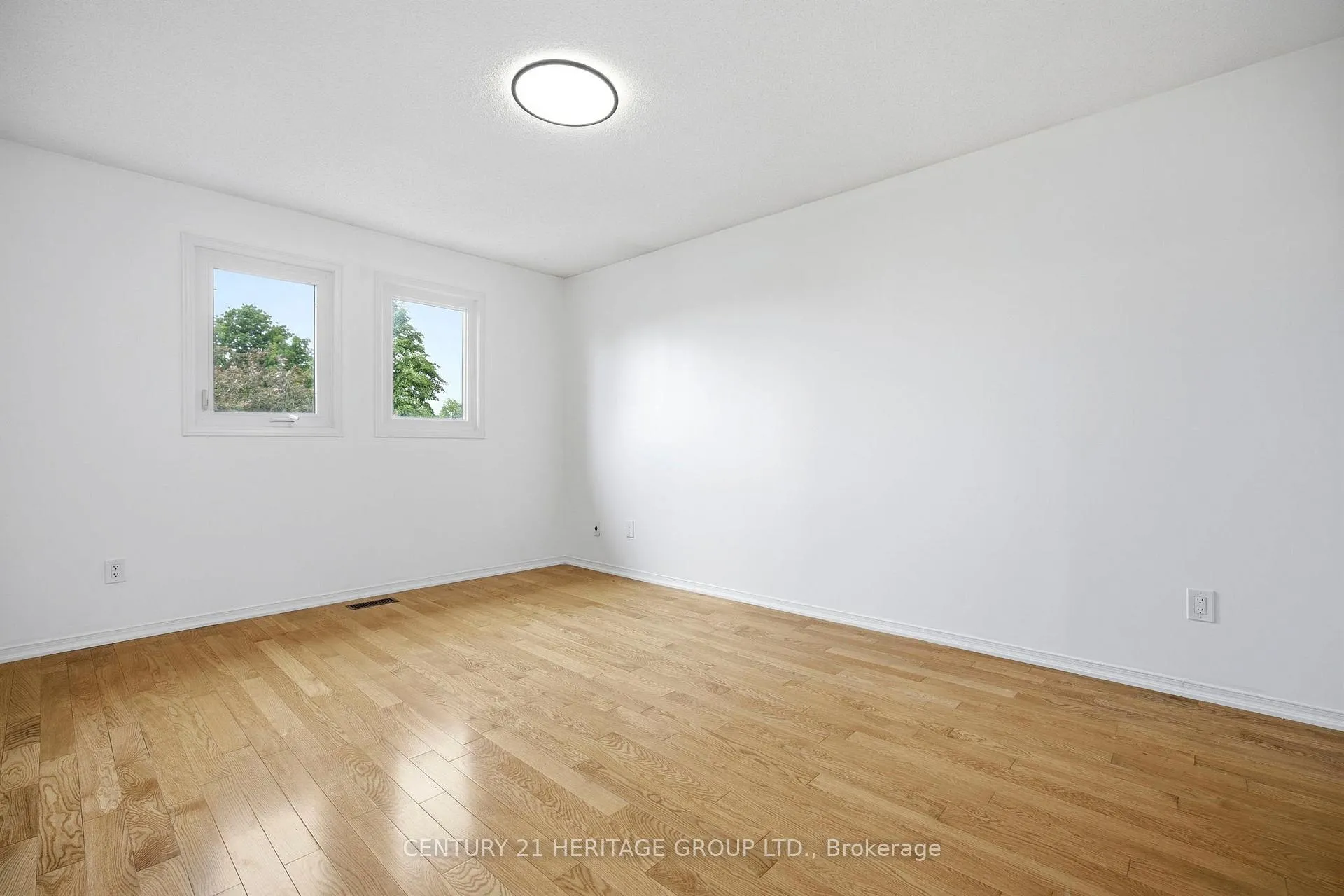 Photo 35 of 262 Barrhill Road, Vaughan, Maple — HOMEH