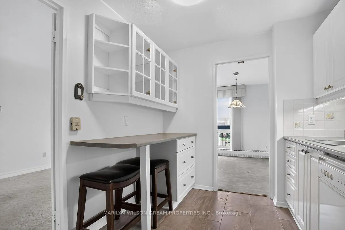 Photo 8 of Unit 709, 1505 Baseline Road, Ottawa, Copeland Park — HOMEH