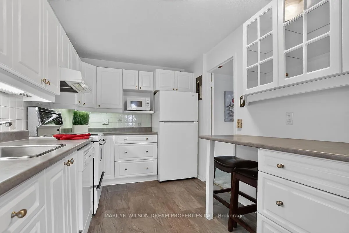 Photo 9 of Unit 709, 1505 Baseline Road, Ottawa, Copeland Park — HOMEH