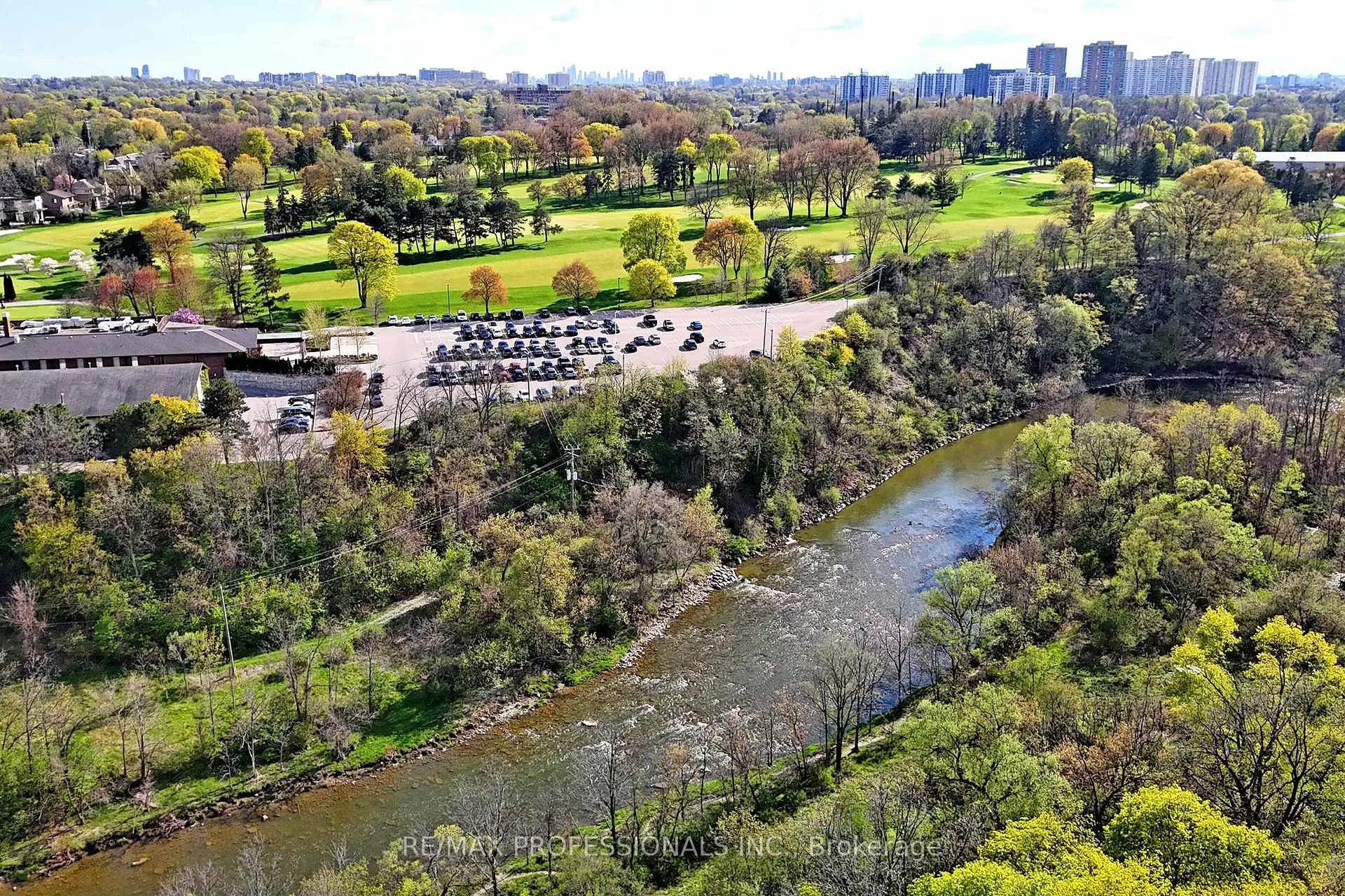 Photo 36 of 24 Braeburn Avenue, Etobicoke, Humber Heights — HOMEH