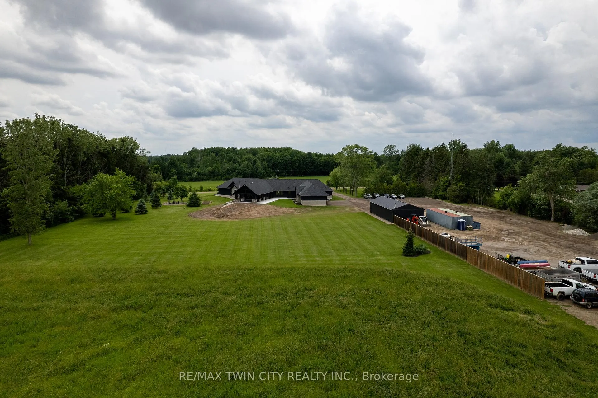 Photo 12 of 88 Etonia Road, Brant, Burford — HOMEH