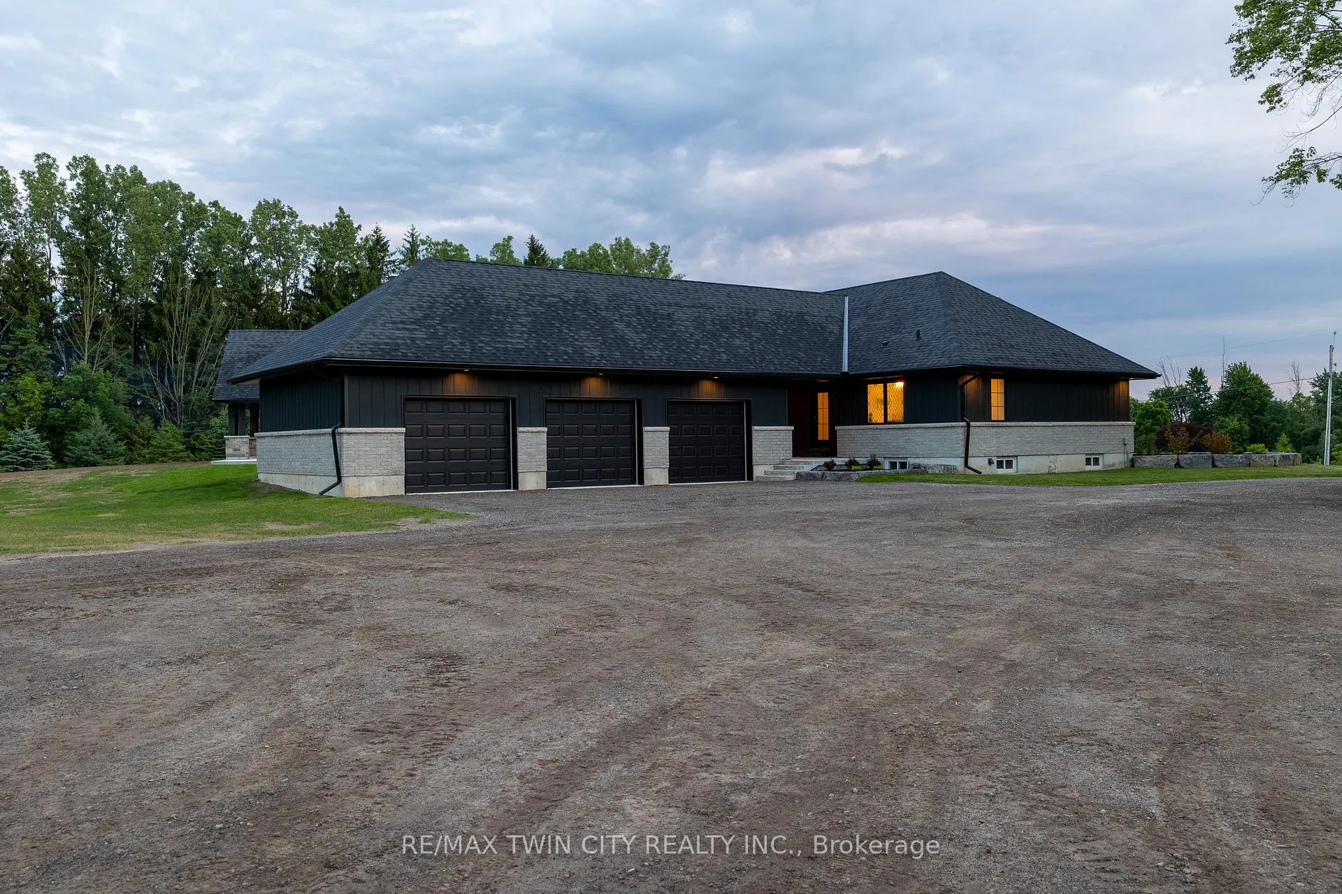 Photo 14 of 88 Etonia Road, Brant, Burford — HOMEH
