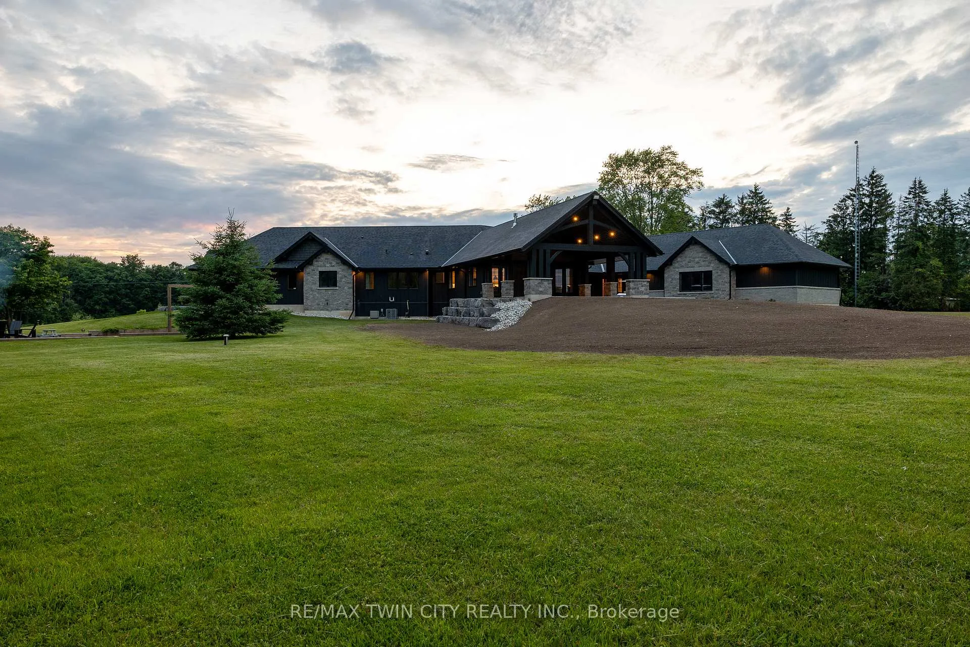 Photo 13 of 88 Etonia Road, Brant, Burford — HOMEH
