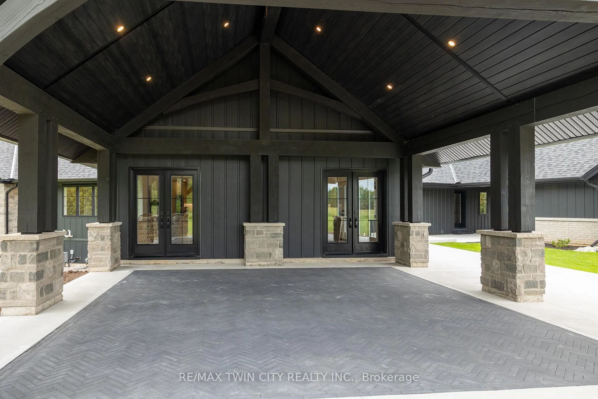 Photo 24 of 88 Etonia Road, Brant, Burford — HOMEH
