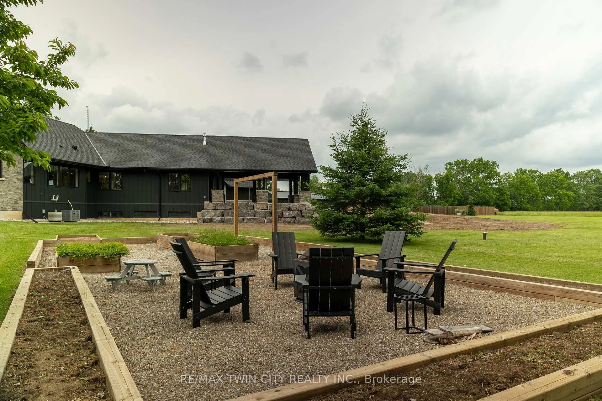 Photo 27 of 88 Etonia Road, Brant, Burford — HOMEH