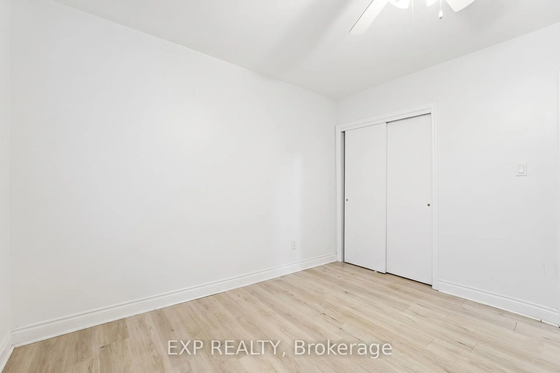 Photo 18 of Unit MAIN, 133 Kingslea Drive, Hamilton, Huntington — HOMEH