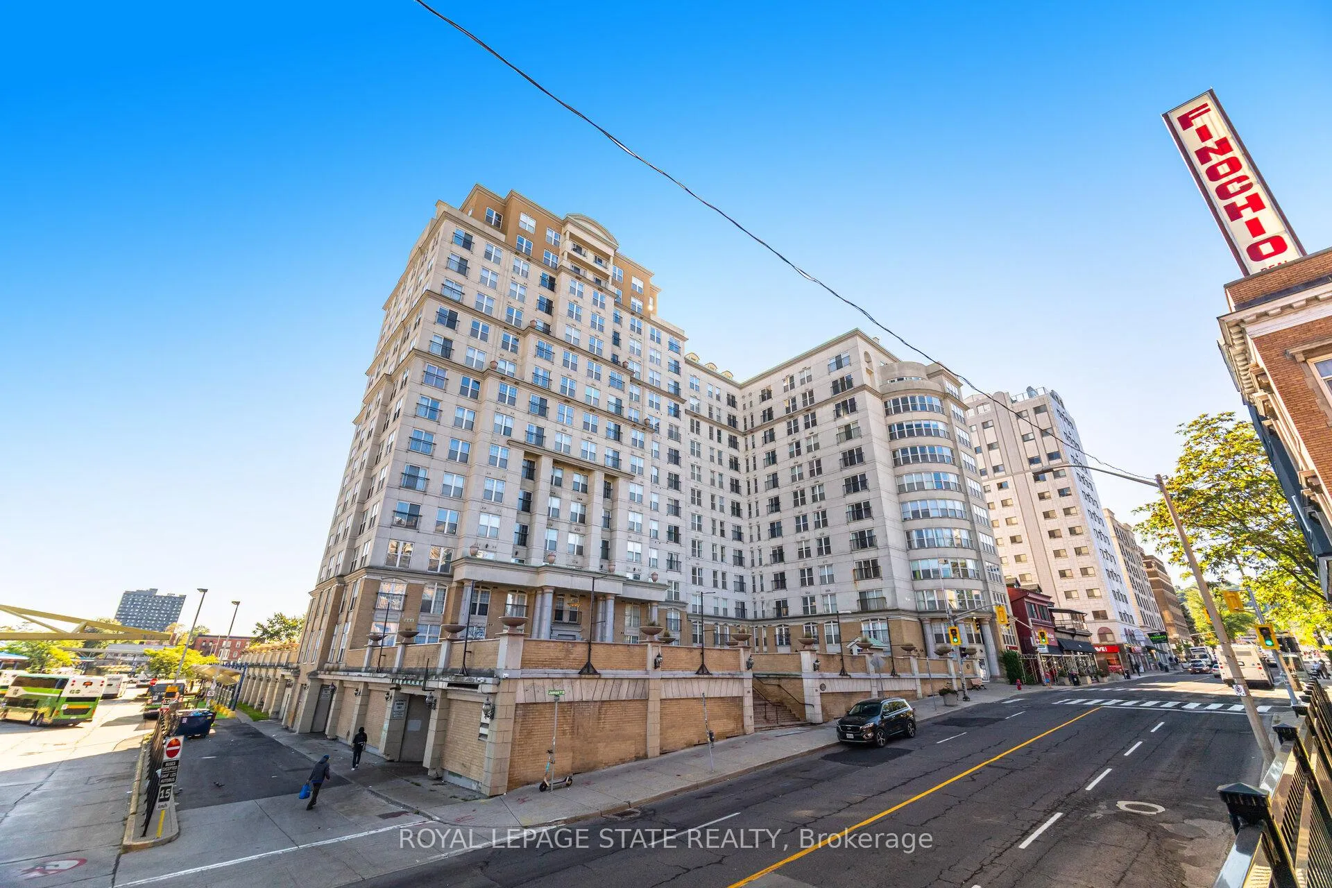 Photo of Unit 909, 135 James Street S