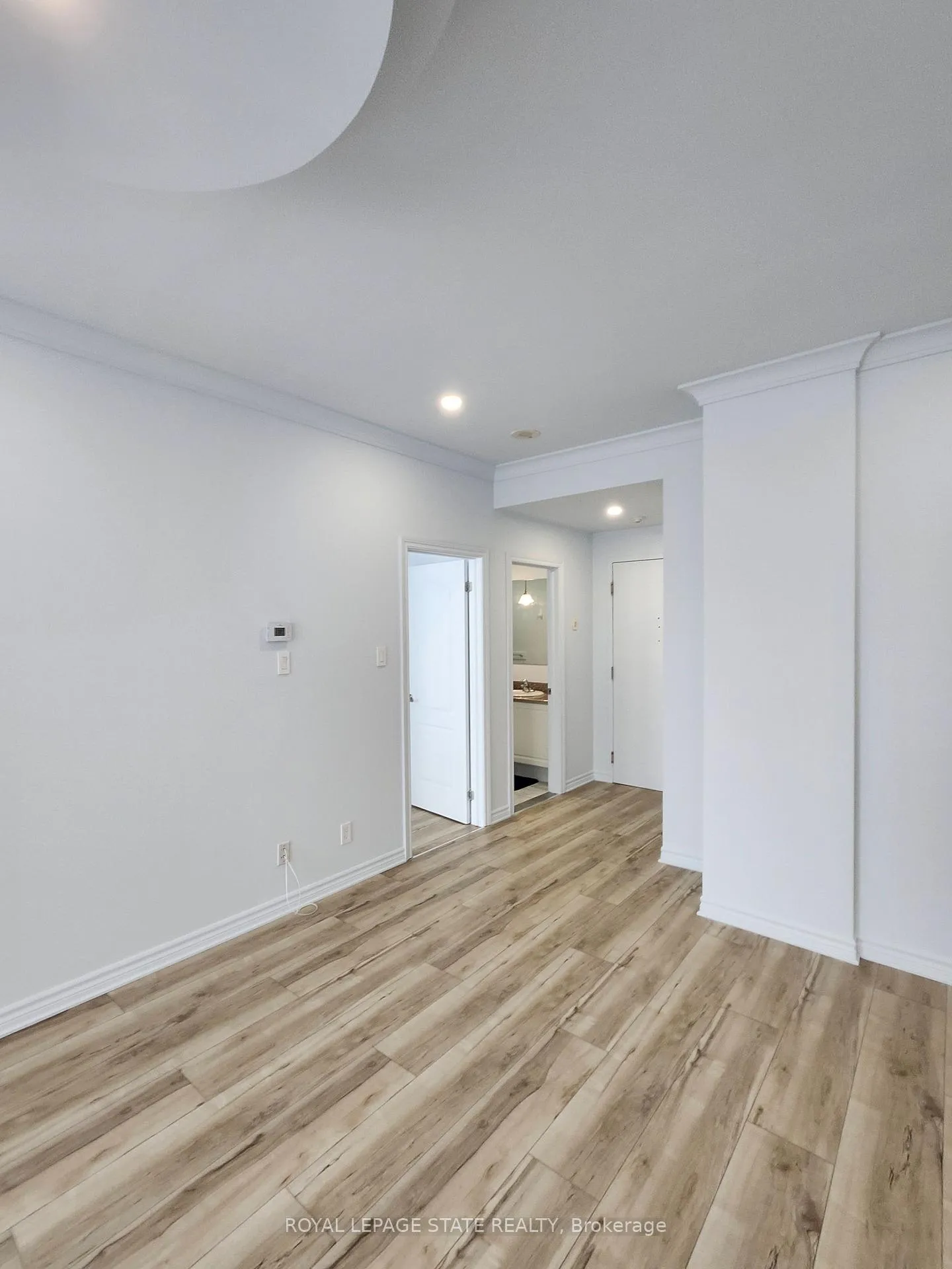 Photo 15 of Unit 909, 135 James Street S, Hamilton, Corktown — HOMEH