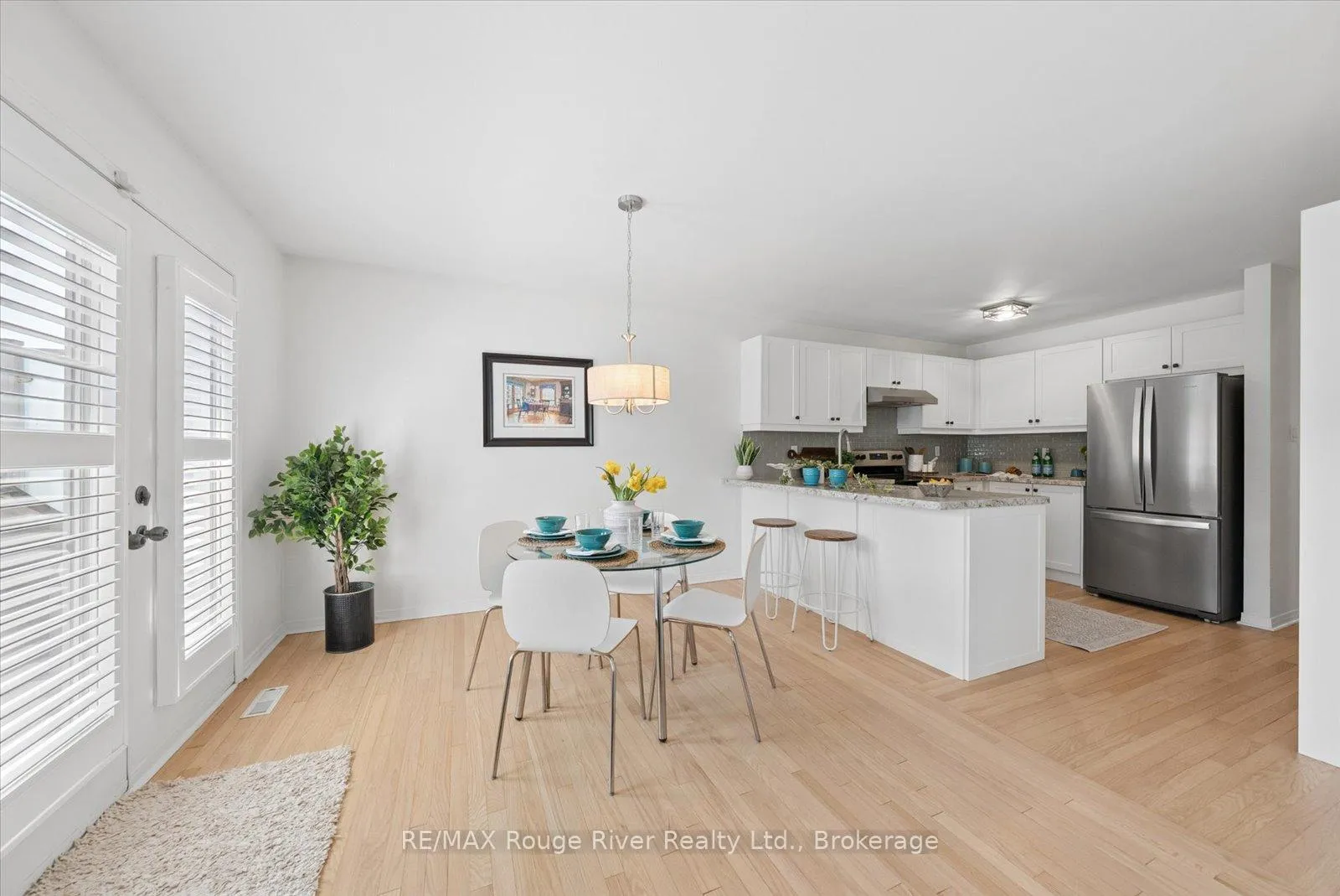Photo 9 of 131 Guildwood Drive, Clarington, Bowmanville — HOMEH