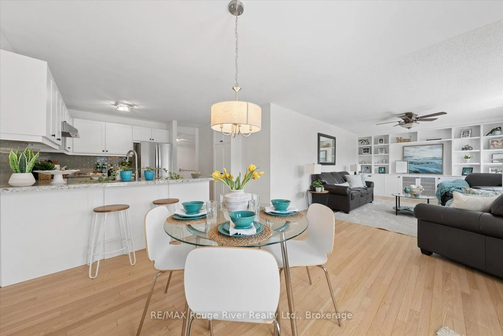 Photo 13 of 131 Guildwood Drive, Clarington, Bowmanville — HOMEH