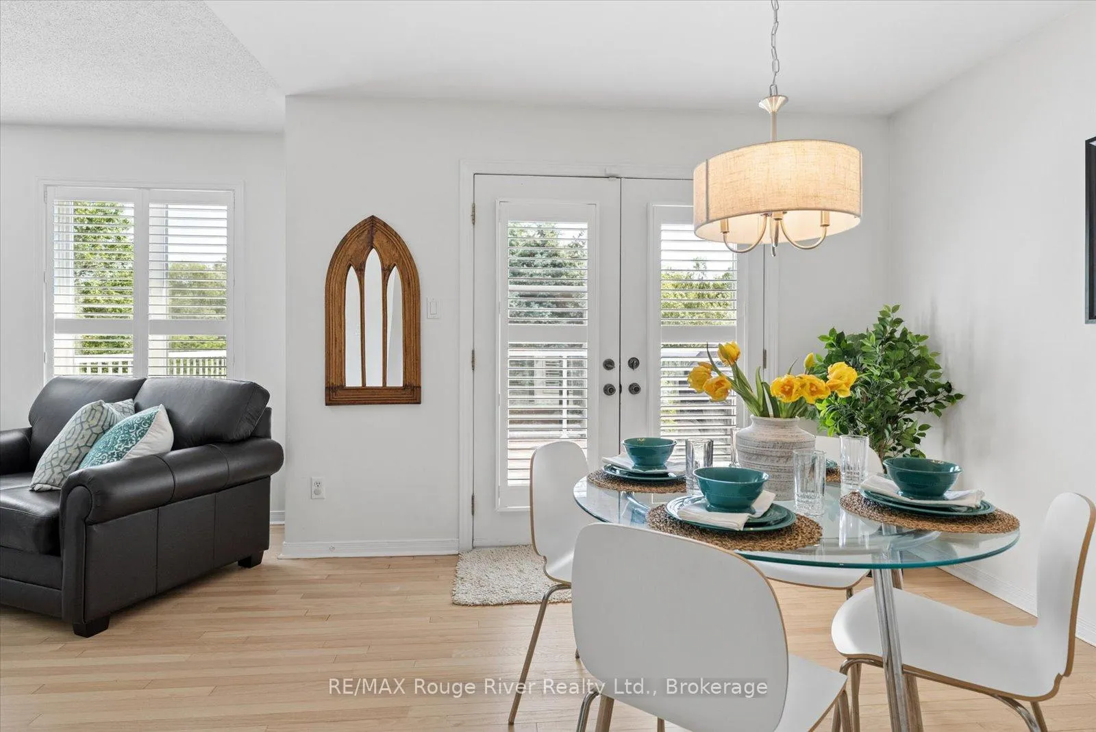 Photo 14 of 131 Guildwood Drive, Clarington, Bowmanville — HOMEH