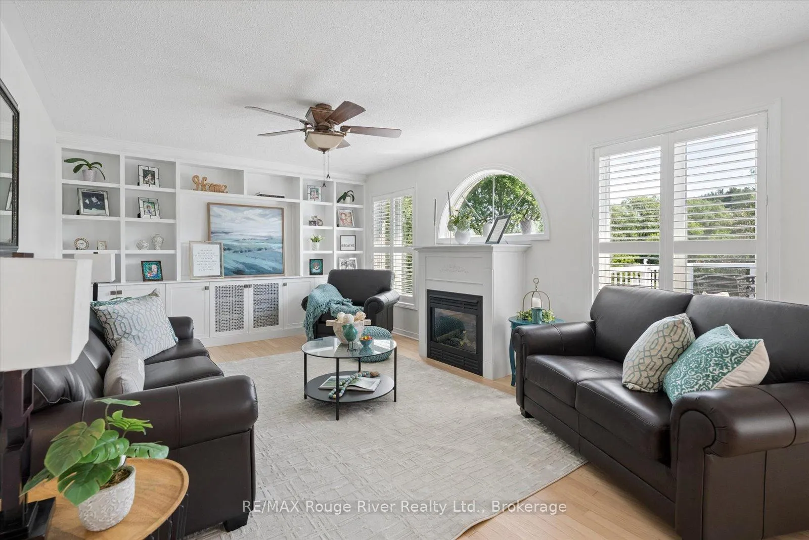 Photo 15 of 131 Guildwood Drive, Clarington, Bowmanville — HOMEH