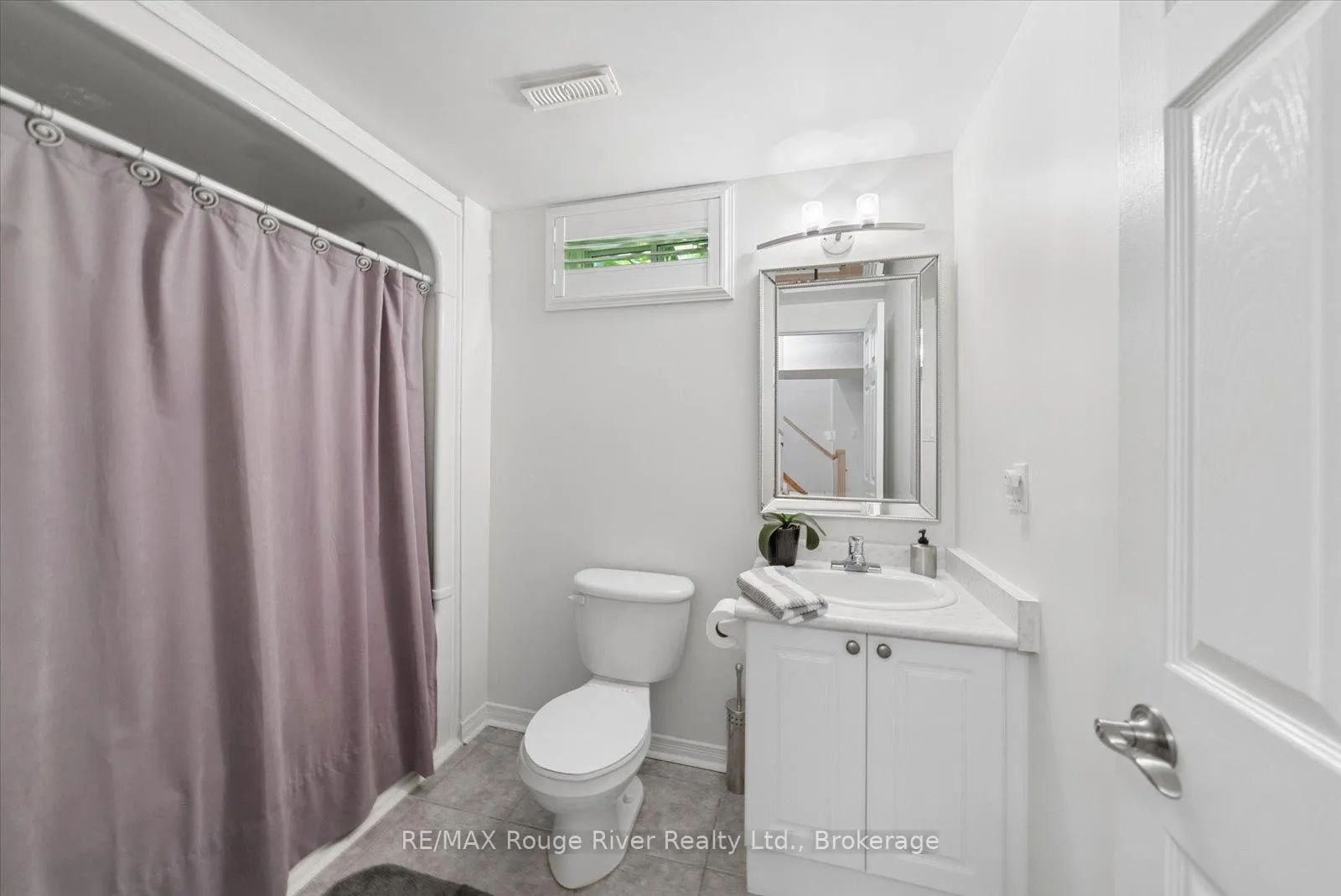 Photo 26 of 131 Guildwood Drive, Clarington, Bowmanville — HOMEH