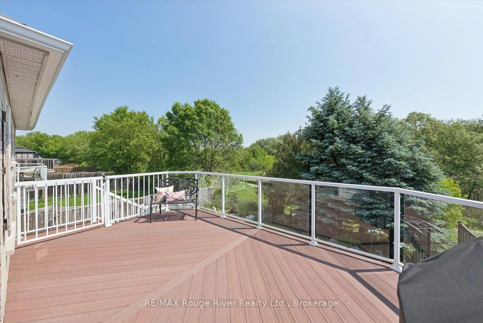 Photo 28 of 131 Guildwood Drive, Clarington, Bowmanville — HOMEH