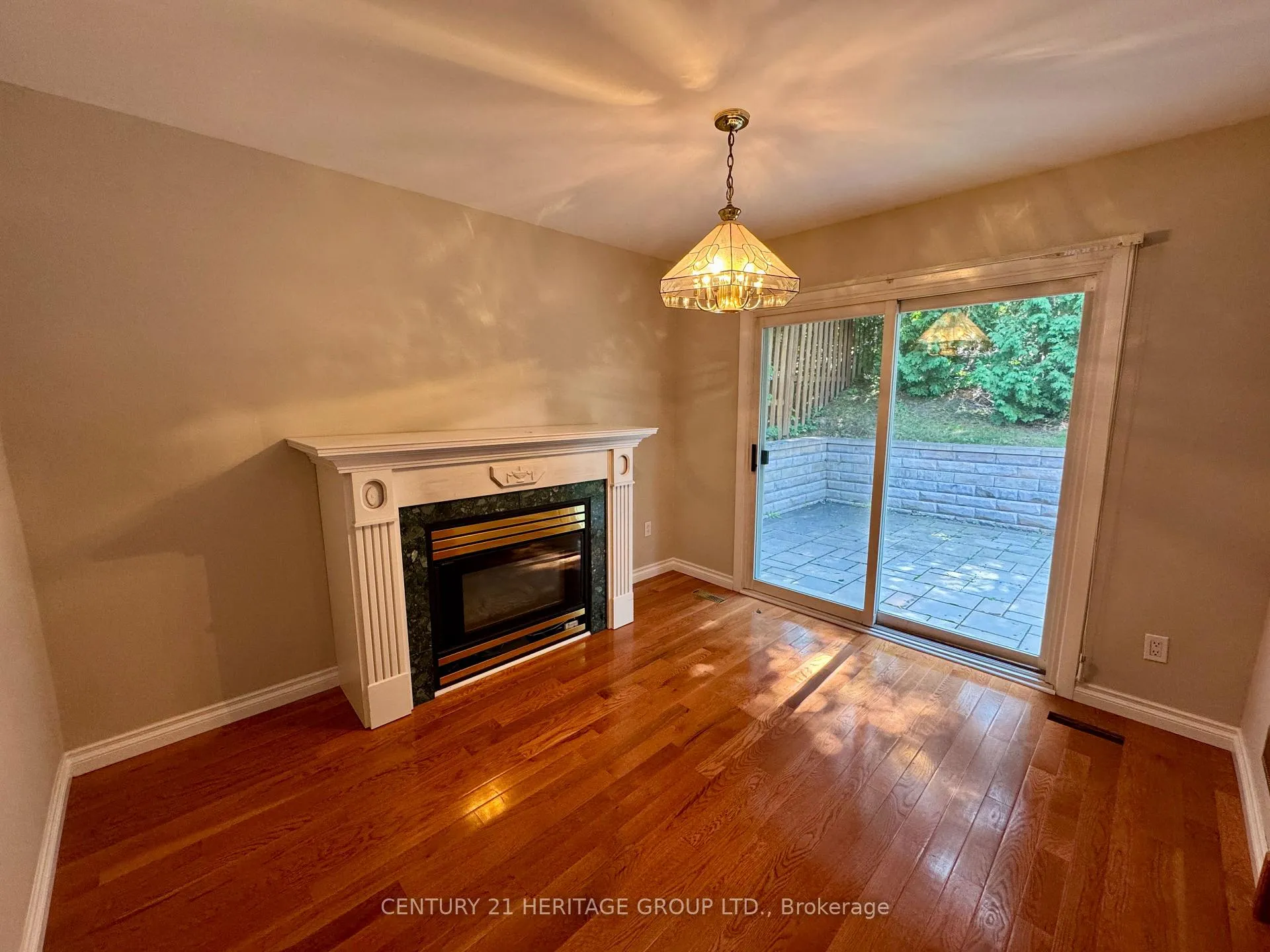 Photo 16 of 584 Arnhem Drive, Oshawa, O'Neill — HOMEH