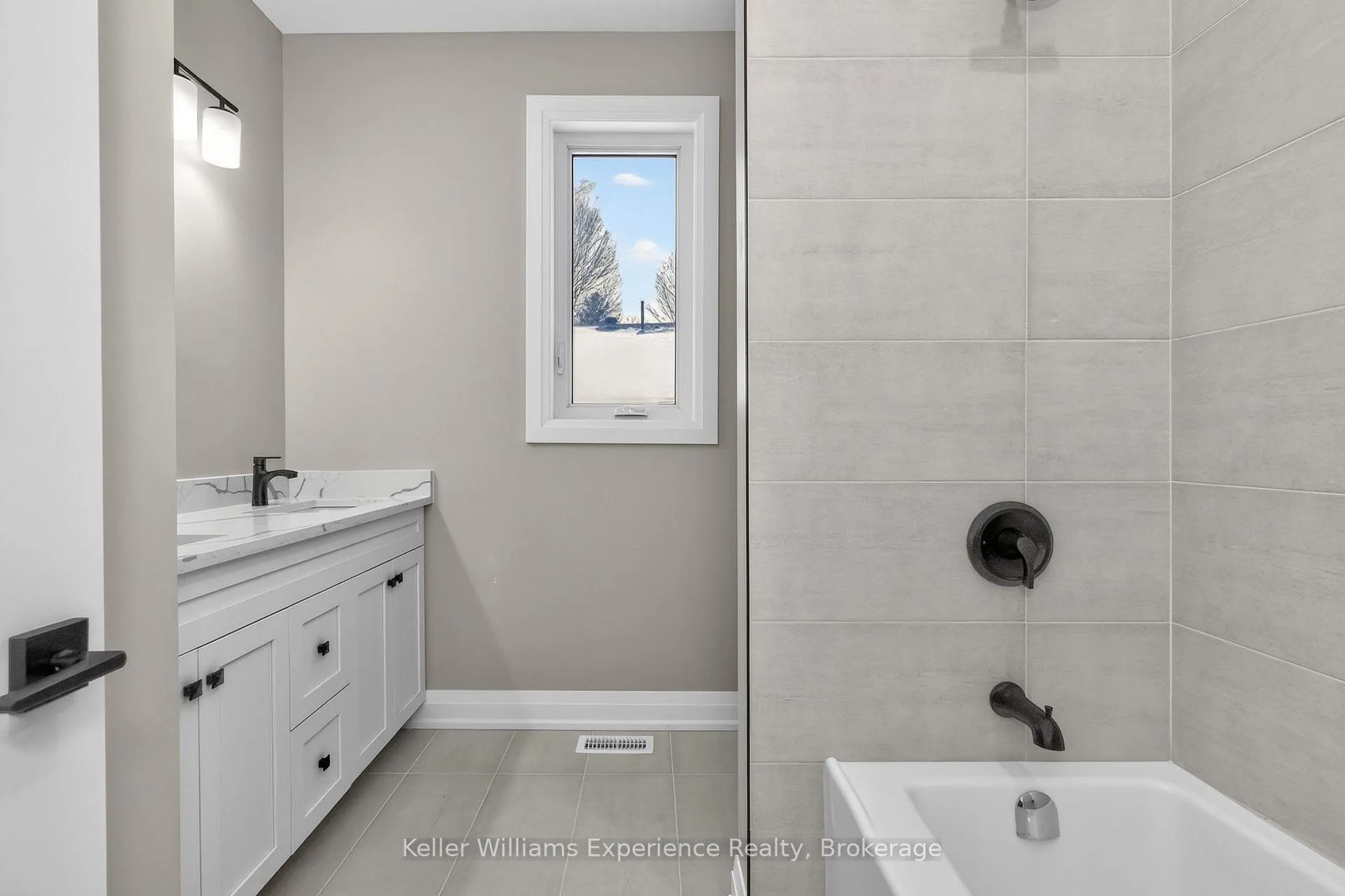 Photo 18 of 62 Rue Vanier, Tiny, Rural Tiny — HOMEH