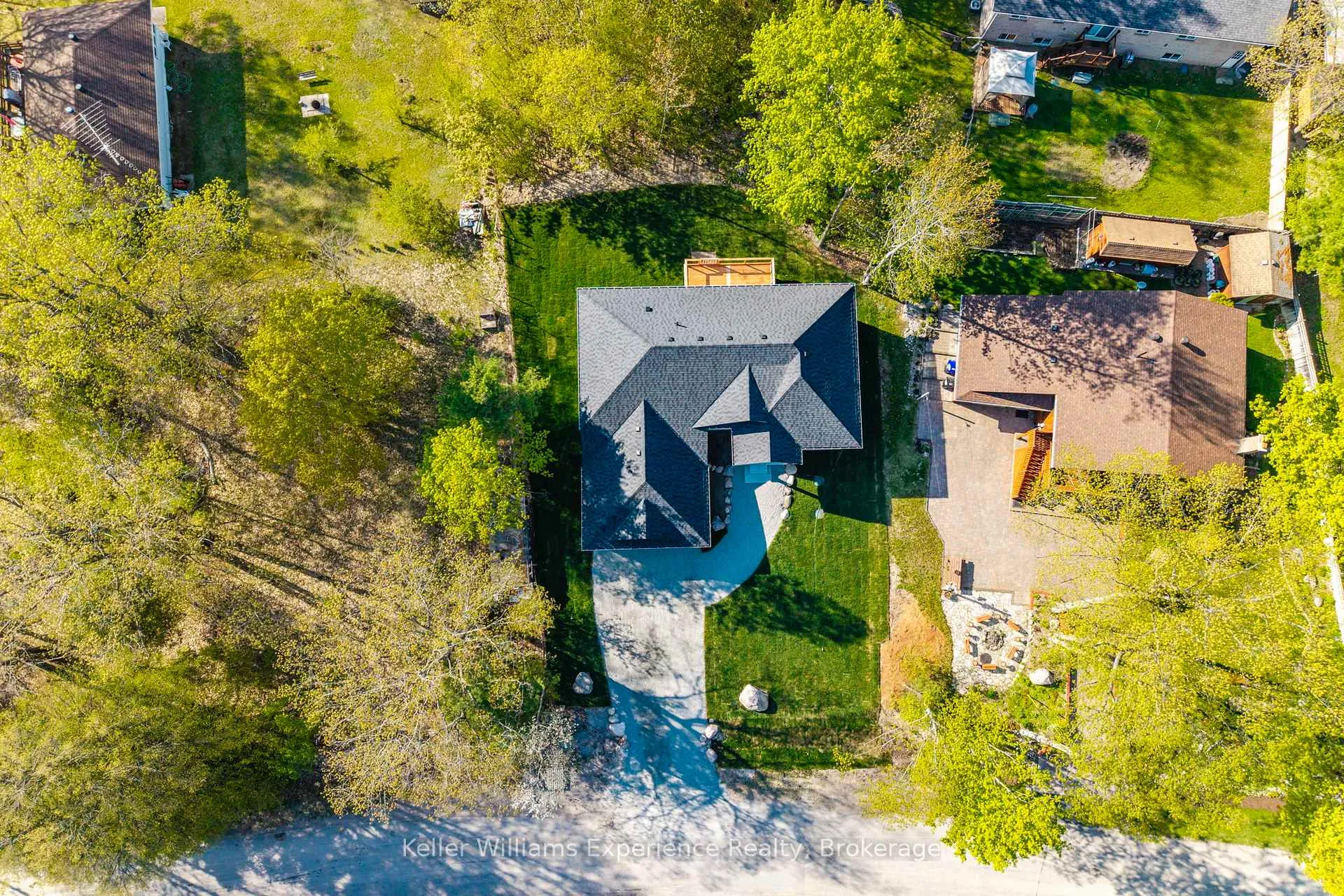 Photo 25 of 62 Rue Vanier, Tiny, Rural Tiny — HOMEH