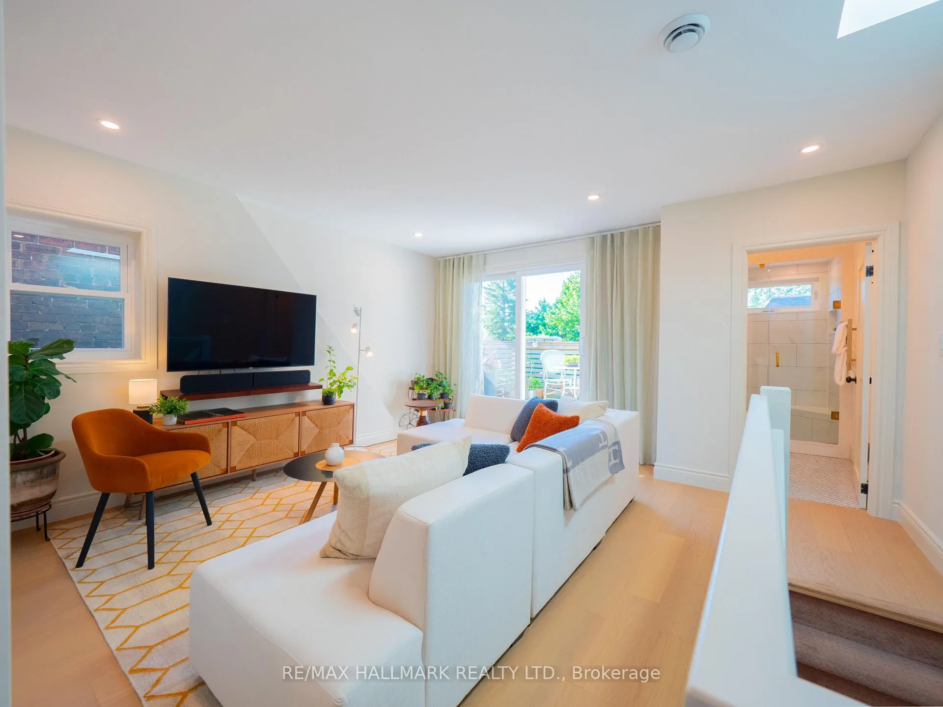 Photo 34 of 215 Fulton Avenue, Toronto, Playter Estates-Danforth — HOMEH