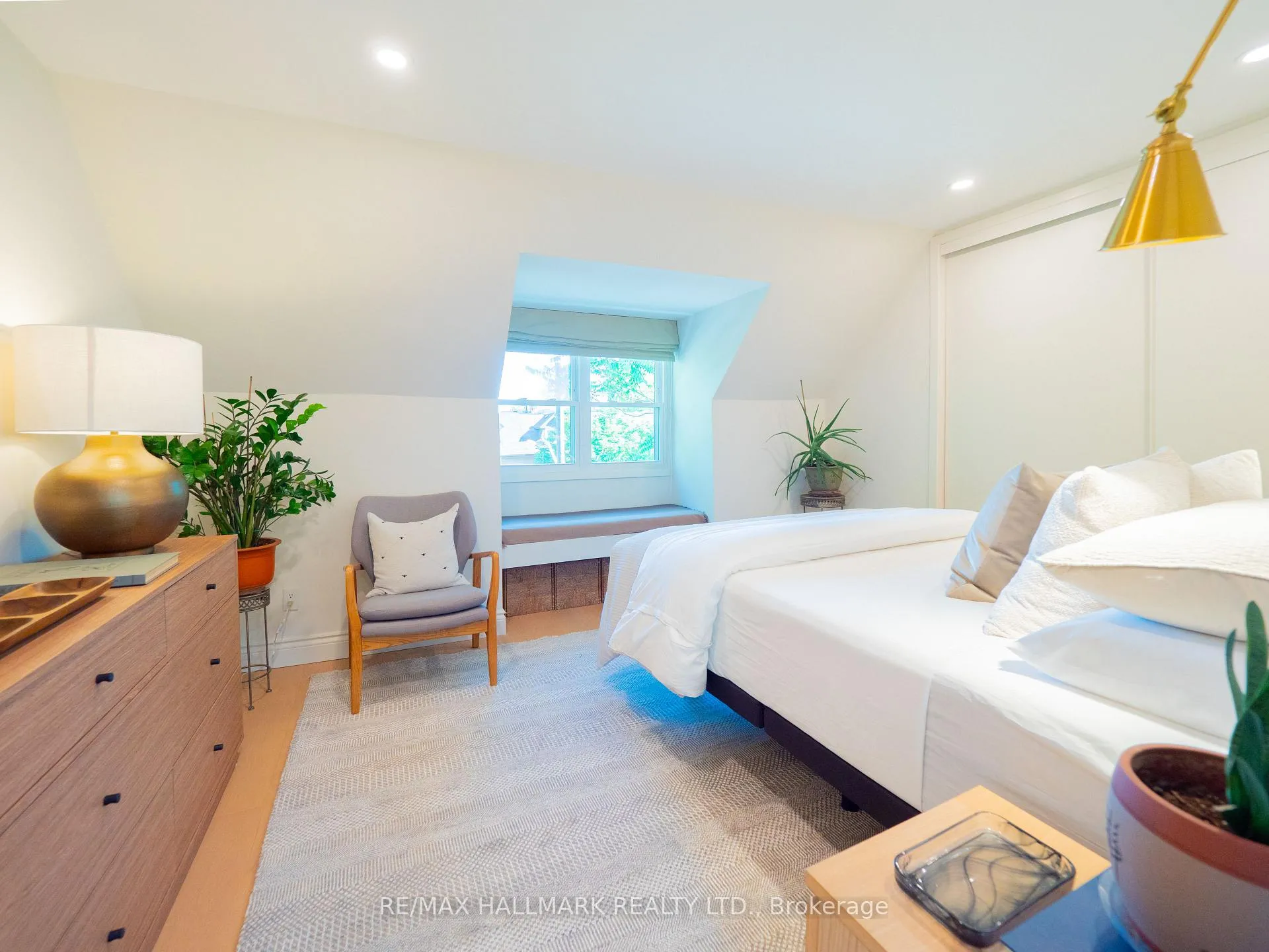 Photo 36 of 215 Fulton Avenue, Toronto, Playter Estates-Danforth — HOMEH