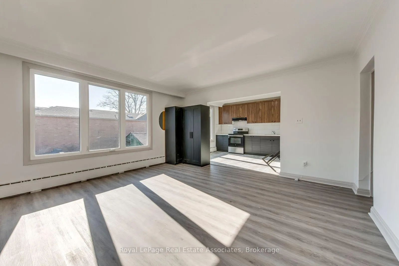 Front of Unit 2, 362 Royal York Road