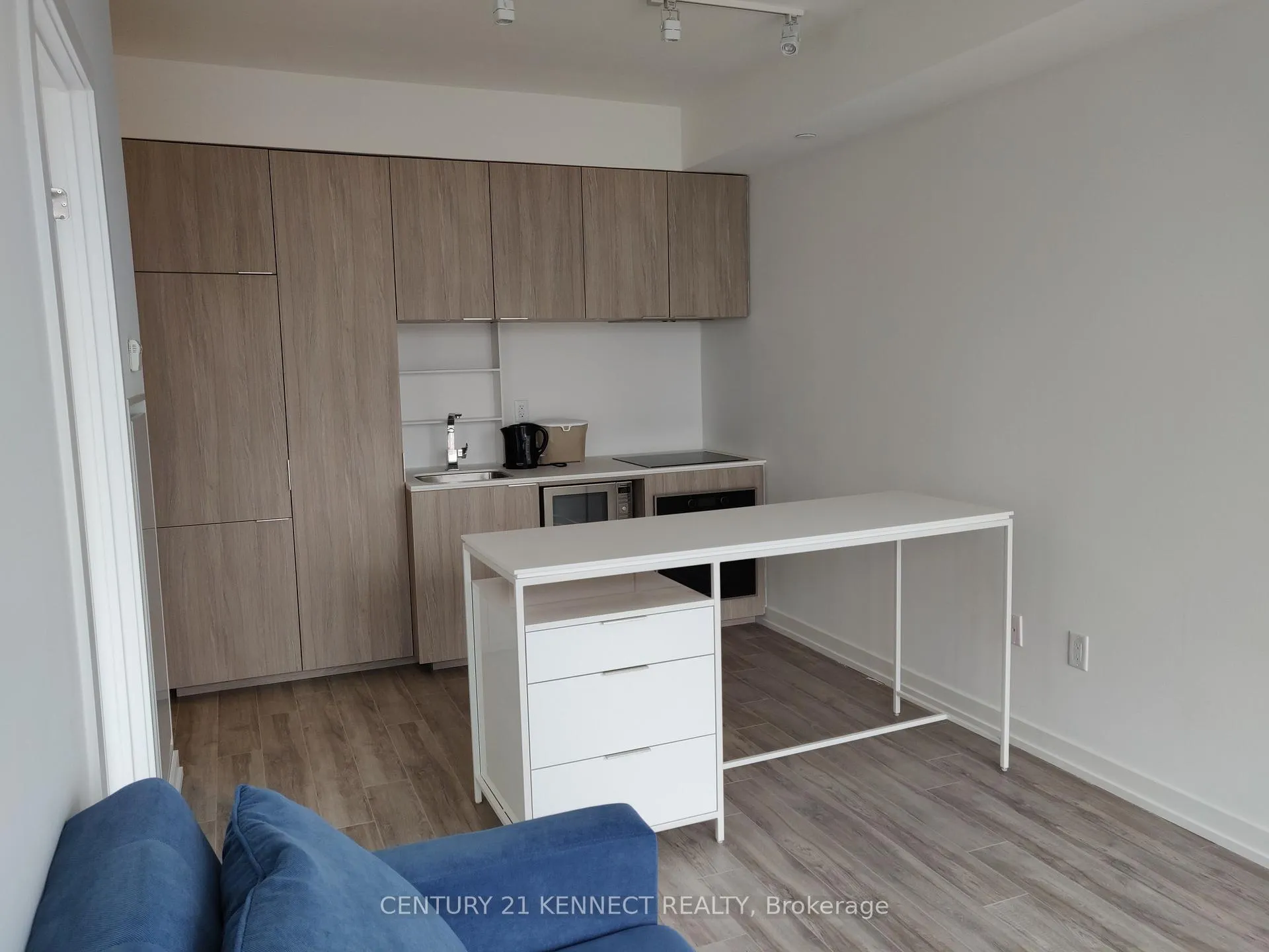 Photo 4 of Unit 2203, 77 Shuter Street, Toronto, Church-Yonge Corridor — HOMEH