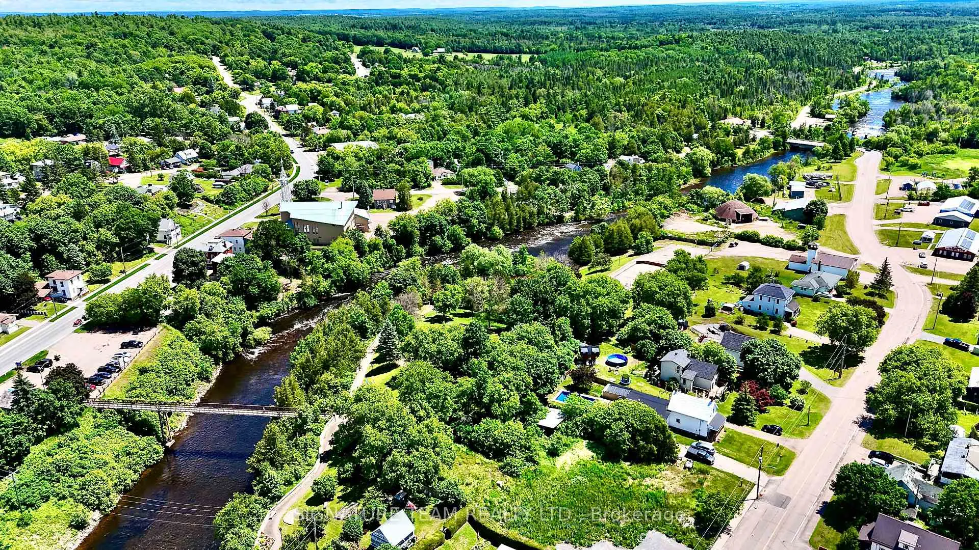 Photo 6 of 203 John Street, Bonnechere Valley, Eganville/Bonnechere Twp — HOMEH