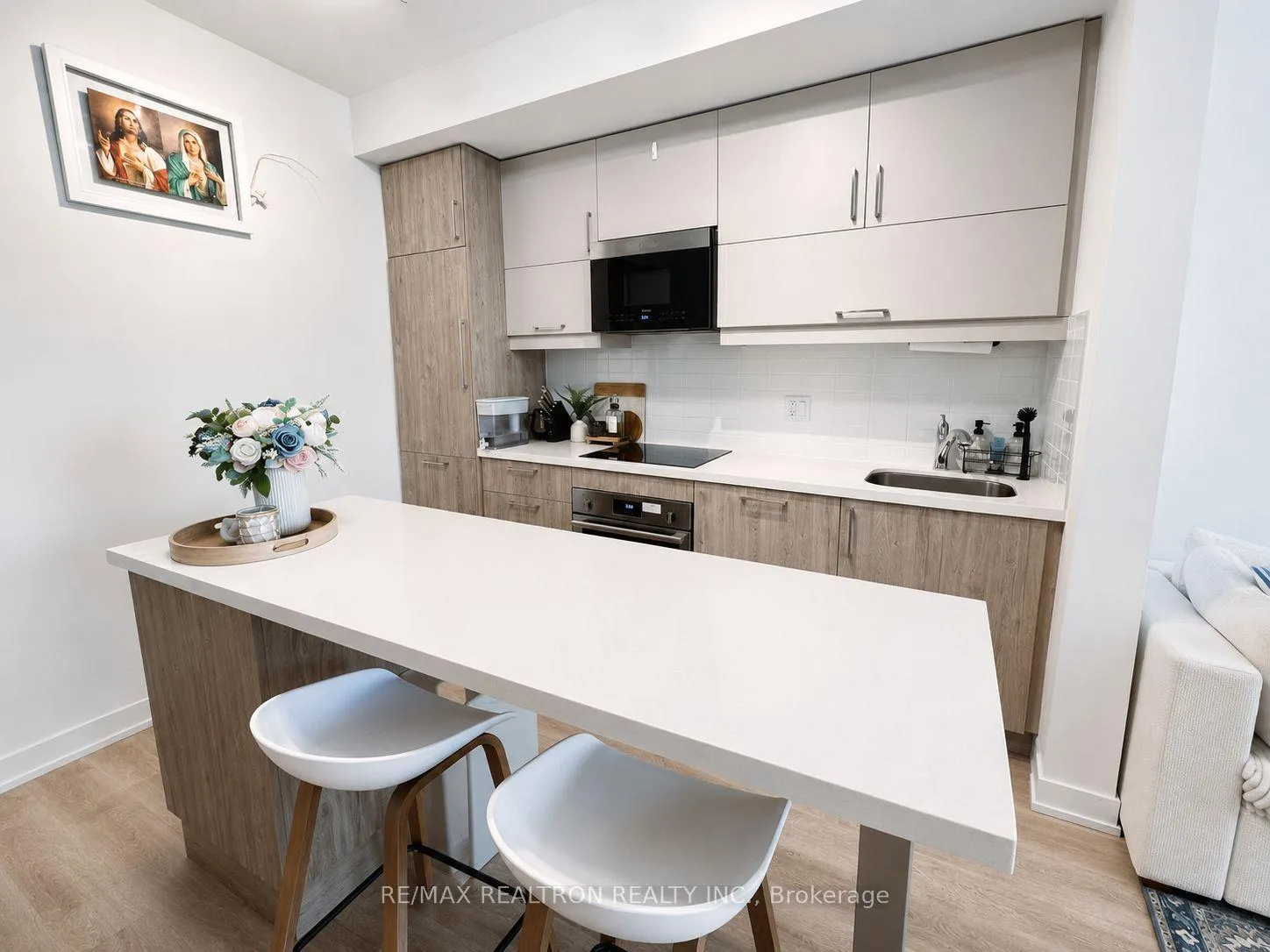 Photo 5 of Unit 1313, 8119 Birchmount Road, Markham, Unionville — HOMEH