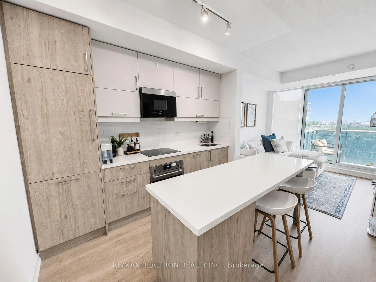 Photo 6 of Unit 1313, 8119 Birchmount Road, Markham, Unionville — HOMEH